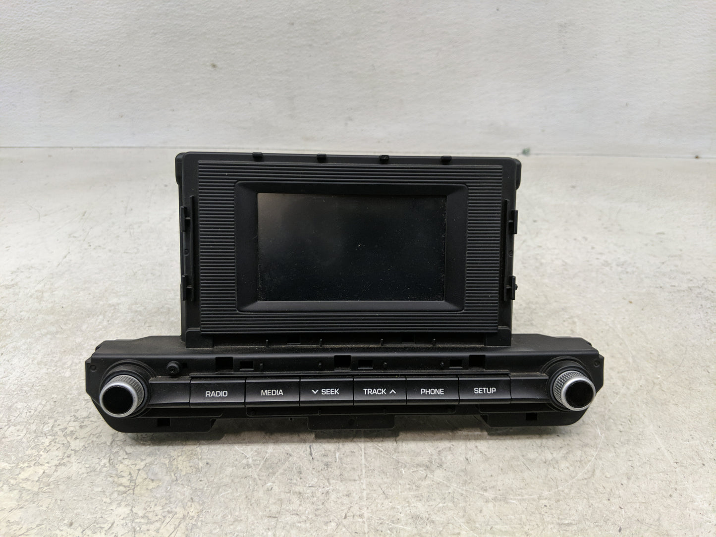 2019-2020 Hyundai Elantra Radio AM FM Cd Player Receiver Replacement P/N:96180-F2UA0SSH Fits Fits 2019 2020 OEM Used Auto Pa