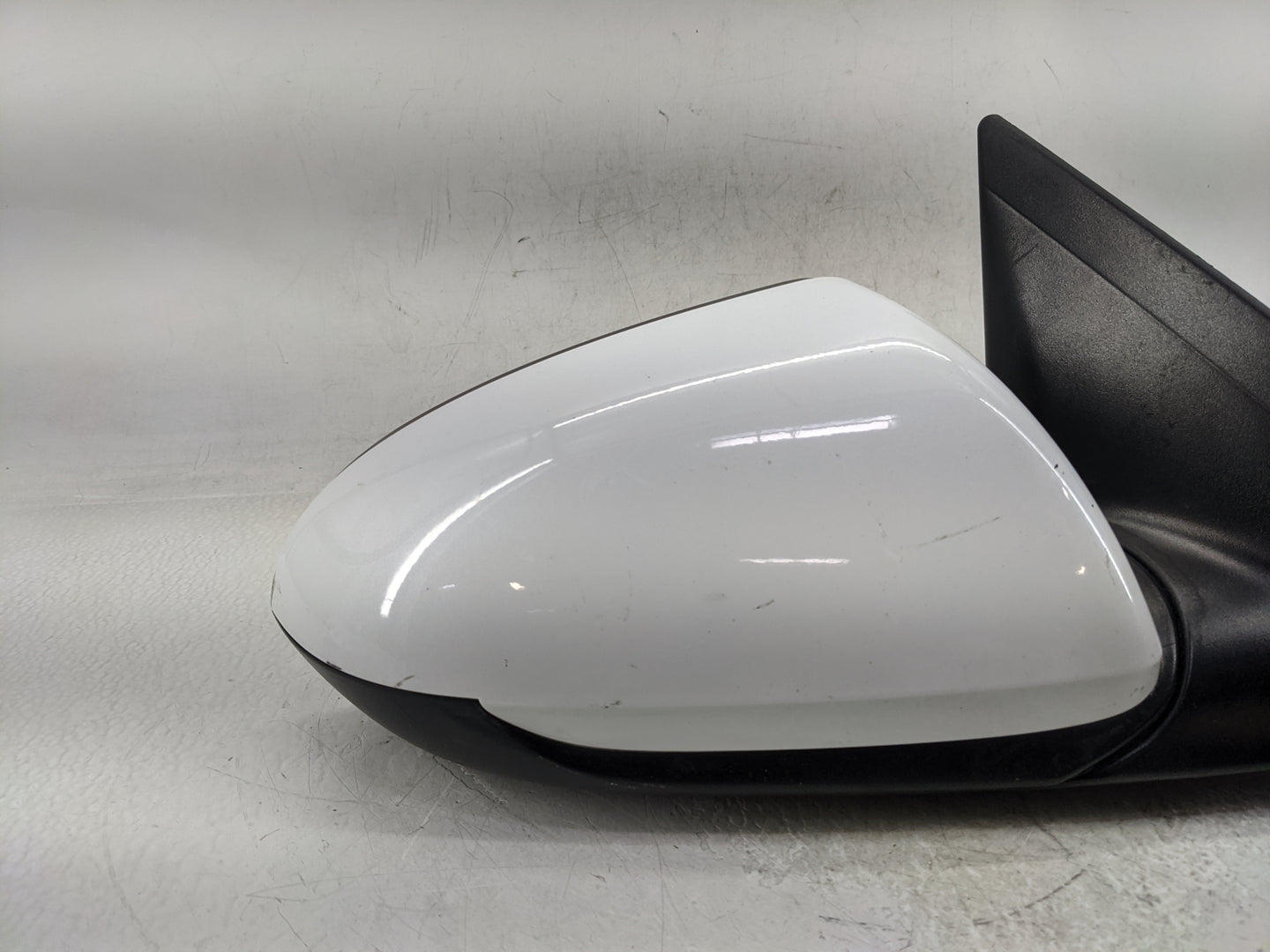 2017-2020 Hyundai Elantra Passenger Side View Mirror - Right Door Mirror OEM Used - Oemusedautoparts1.com