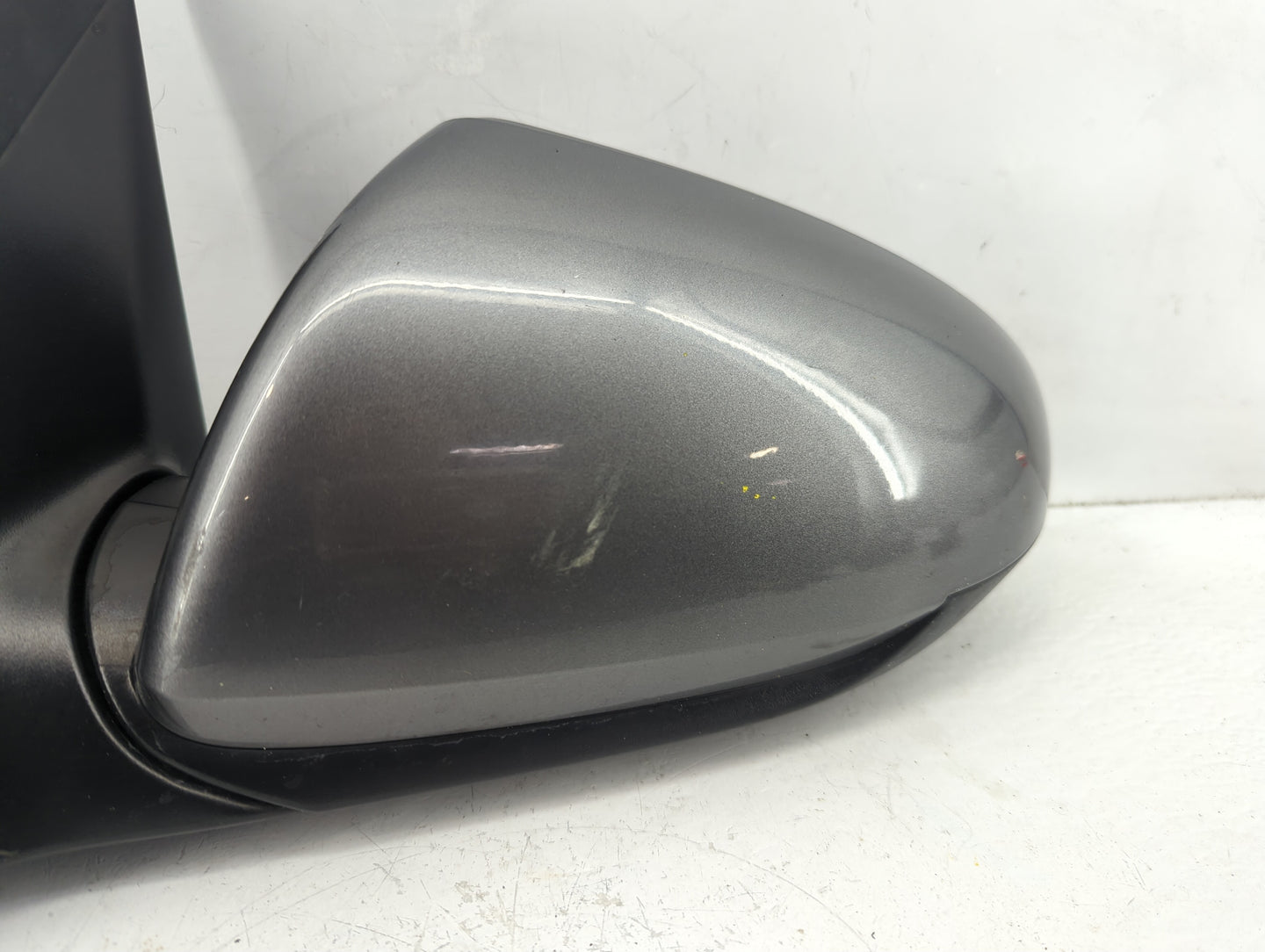 2017-2020 Hyundai Elantra Driver Side View Mirror - Left Door Mirror OEM Used - Oemusedautoparts1.com
