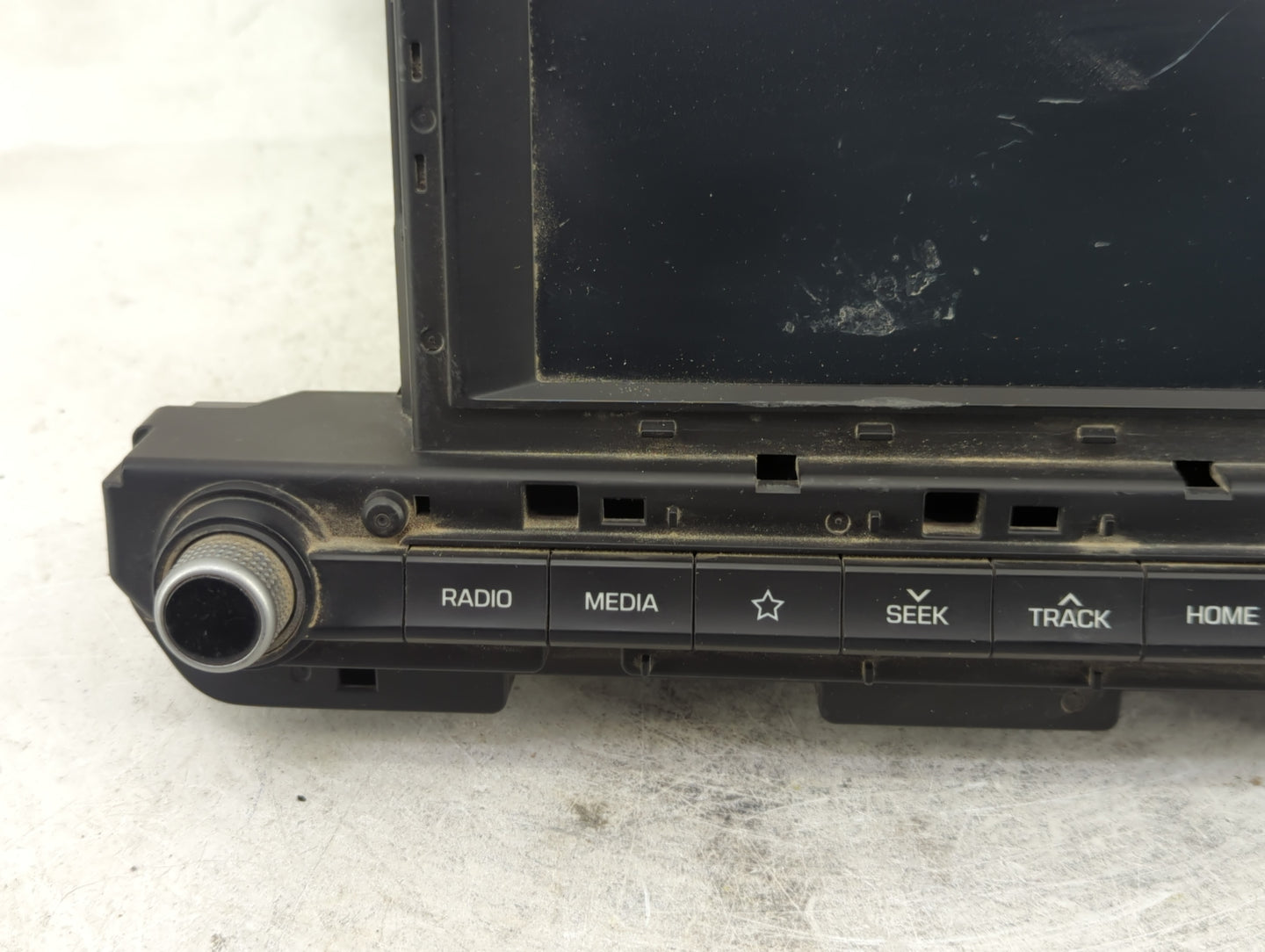 2019-2020 Hyundai Elantra Radio AM FM Cd Player Receiver Replacement P/N:96160F2CA0SSH Fits Fits 2019 2020 OEM Used Auto Par