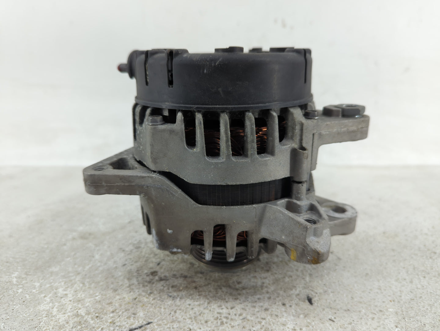 2017-2020 Hyundai Elantra Alternator Replacement Generator Charging Assembly Engine OEM P/N:37300-2E821 2627727 Fits OEM Use