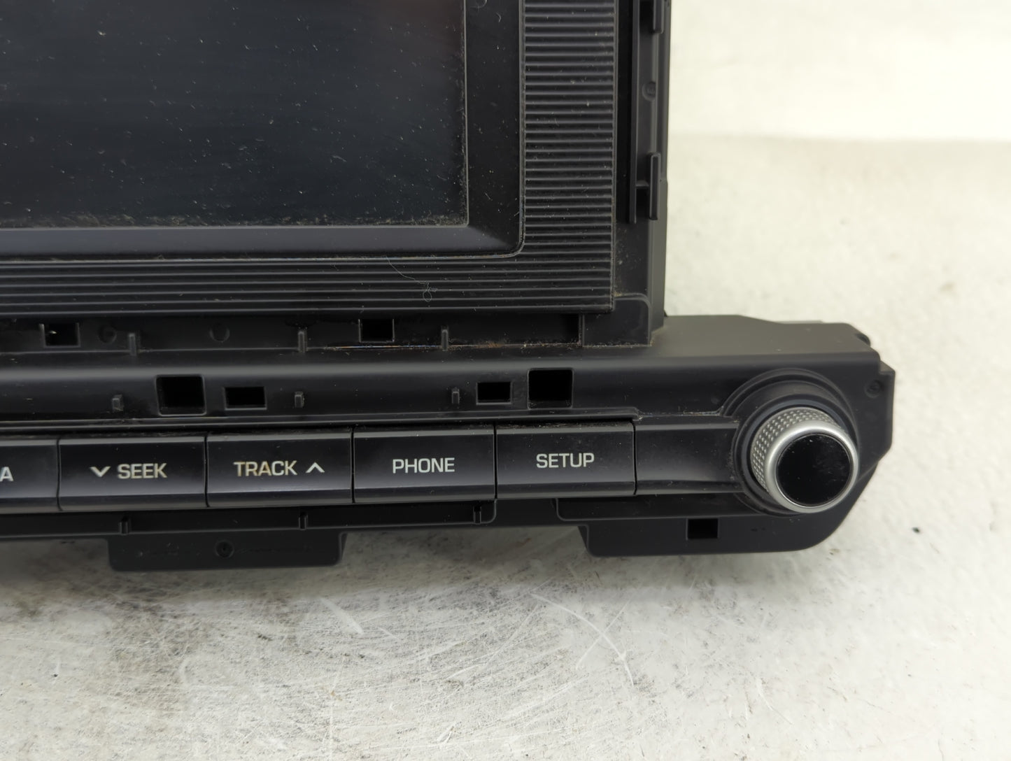 2019-2020 Hyundai Elantra Radio AM FM Cd Player Receiver Replacement P/N:96180-F2UA0SSH Fits Fits 2019 2020 OEM Used Auto Pa