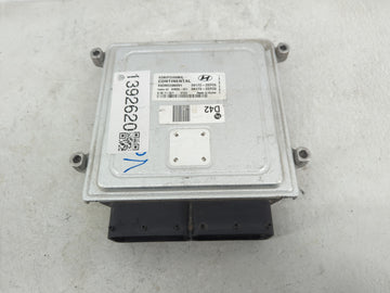2019 Hyundai Elantra PCM Engine Control Computer ECU ECM PCU OEM P/N:39173-2EFC5 39172-2EFC5 Fits OEM Used Auto Parts - Oemu