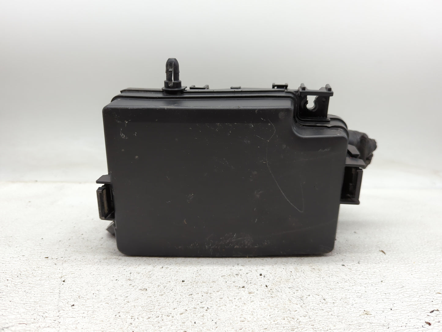 2019-2020 Hyundai Elantra Fusebox Fuse Box Panel Relay Module P/N:91956-F2025 Fits Fits 2019 2020 OEM Used Auto Parts - Oemu