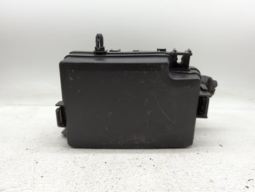 2019-2020 Hyundai Elantra Fusebox Fuse Box Panel Relay Module P/N:91956-F2025 Fits Fits 2019 2020 OEM Used Auto Parts - Oemu