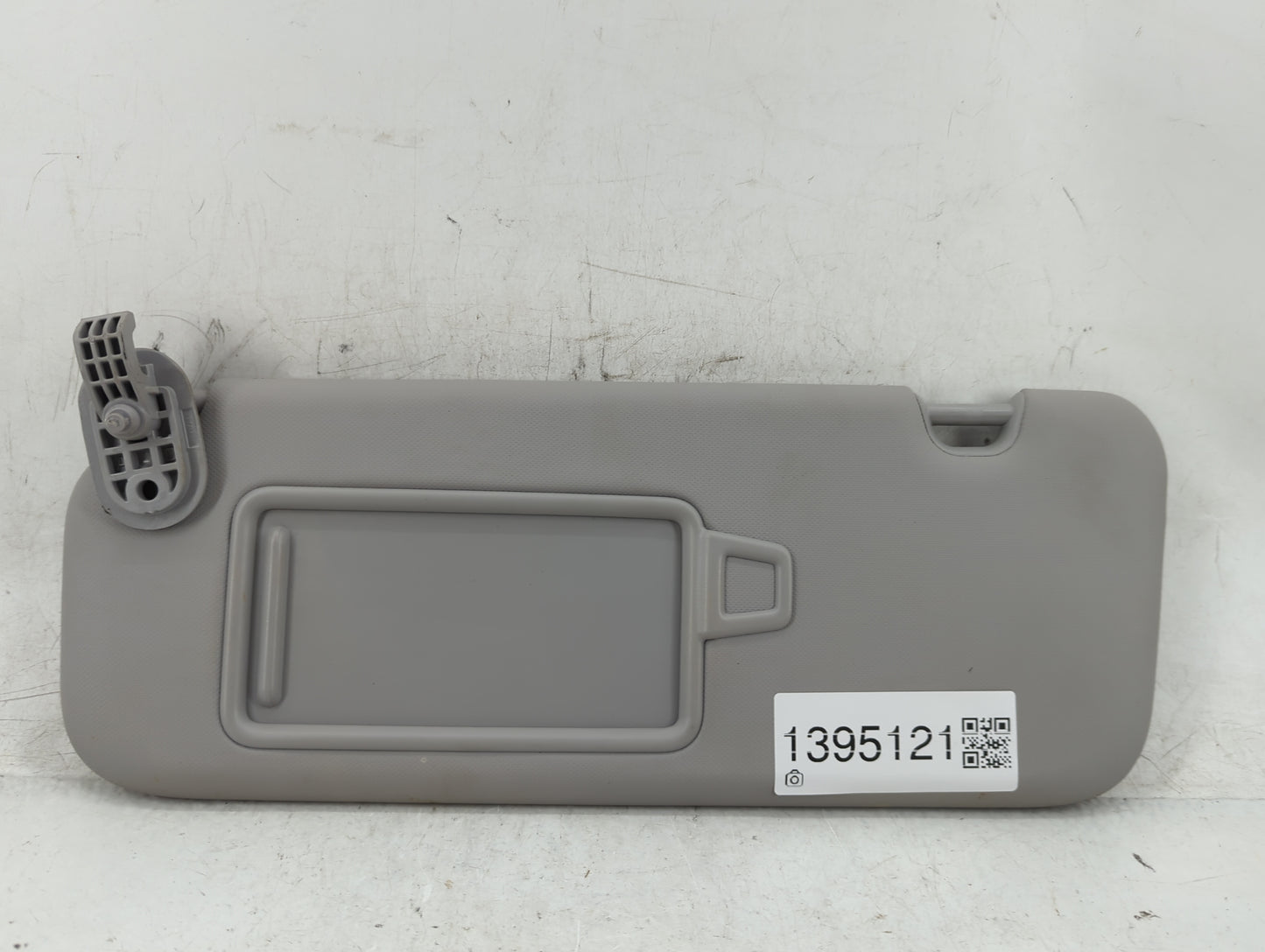 2017-2020 Hyundai Elantra Sun Visor Shade Replacement Passenger Right Mirror Fits Fits 2017 2018 2019 2020 OEM Used Auto Par