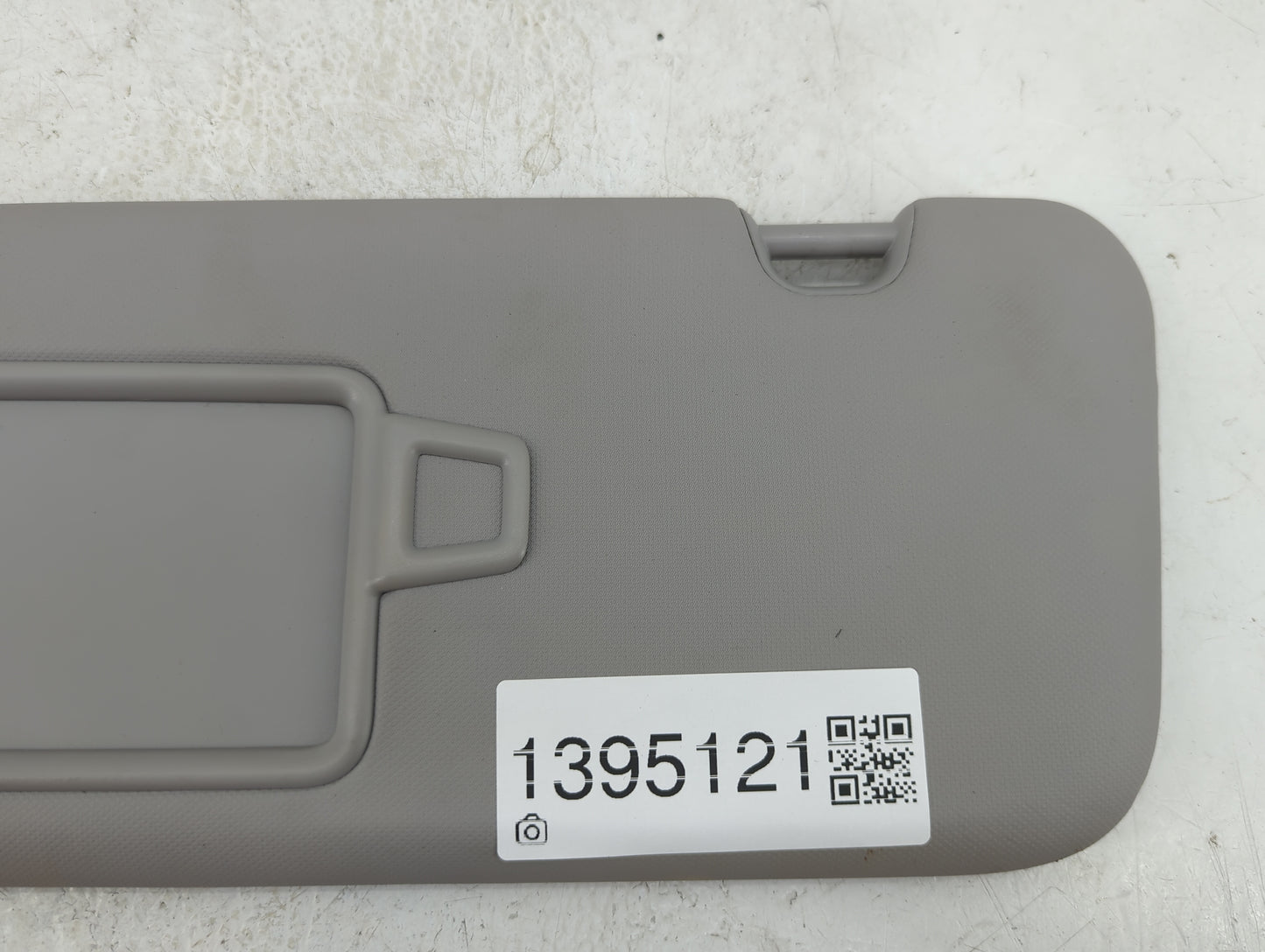 2017-2020 Hyundai Elantra Sun Visor Shade Replacement Passenger Right Mirror Fits Fits 2017 2018 2019 2020 OEM Used Auto Par