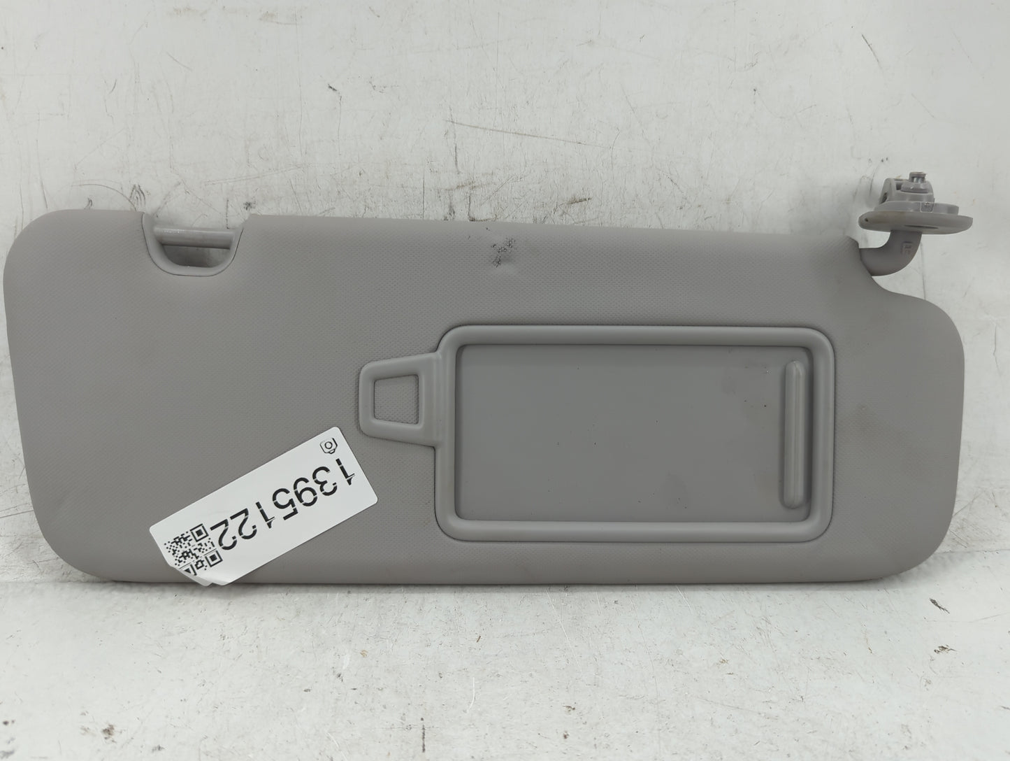 2017-2020 Hyundai Elantra Sun Visor Shade Replacement Driver Left Mirror Fits Fits 2017 2018 2019 2020 OEM Used Auto Parts -