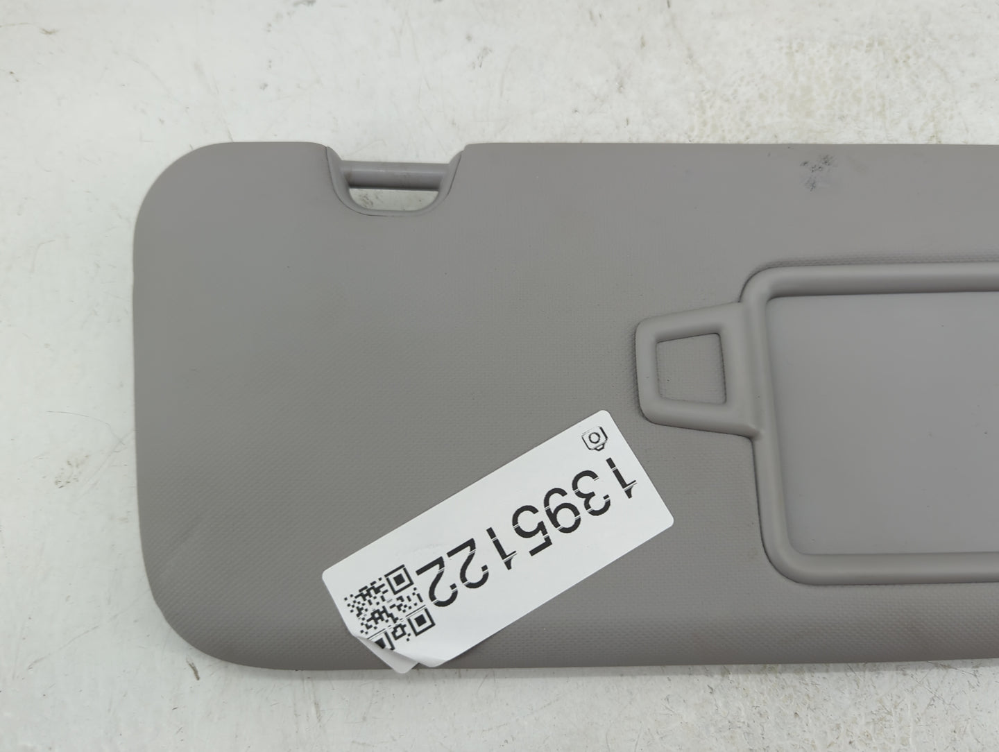 2017-2020 Hyundai Elantra Sun Visor Shade Replacement Driver Left Mirror Fits Fits 2017 2018 2019 2020 OEM Used Auto Parts -