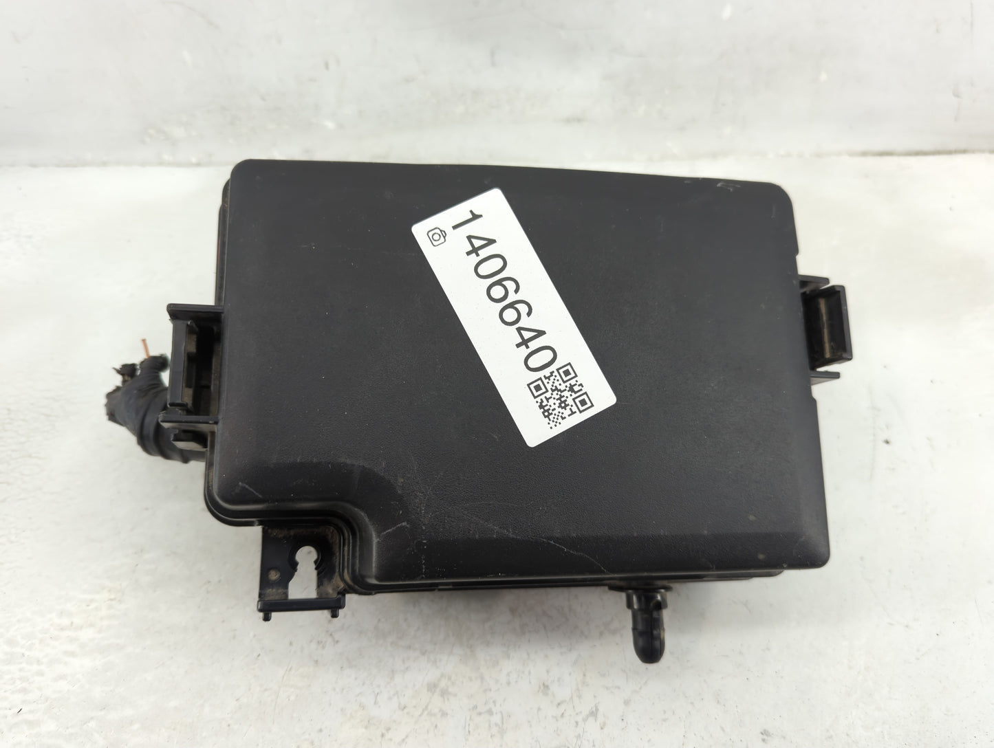 2019-2020 Hyundai Elantra Fusebox Fuse Box Panel Relay Module P/N:91956-F2025 Fits Fits 2019 2020 OEM Used Auto Parts - Oemu