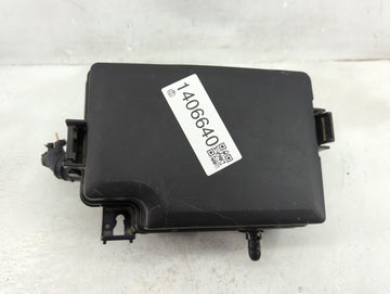 2019-2020 Hyundai Elantra Fusebox Fuse Box Panel Relay Module P/N:91956-F2025 Fits Fits 2019 2020 OEM Used Auto Parts - Oemu