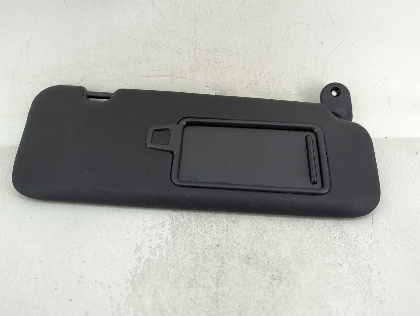 2017-2020 Hyundai Elantra Sun Visor Shade Replacement Passenger Right Mirror Fits Fits 2017 2018 2019 2020 OEM Used Auto Par