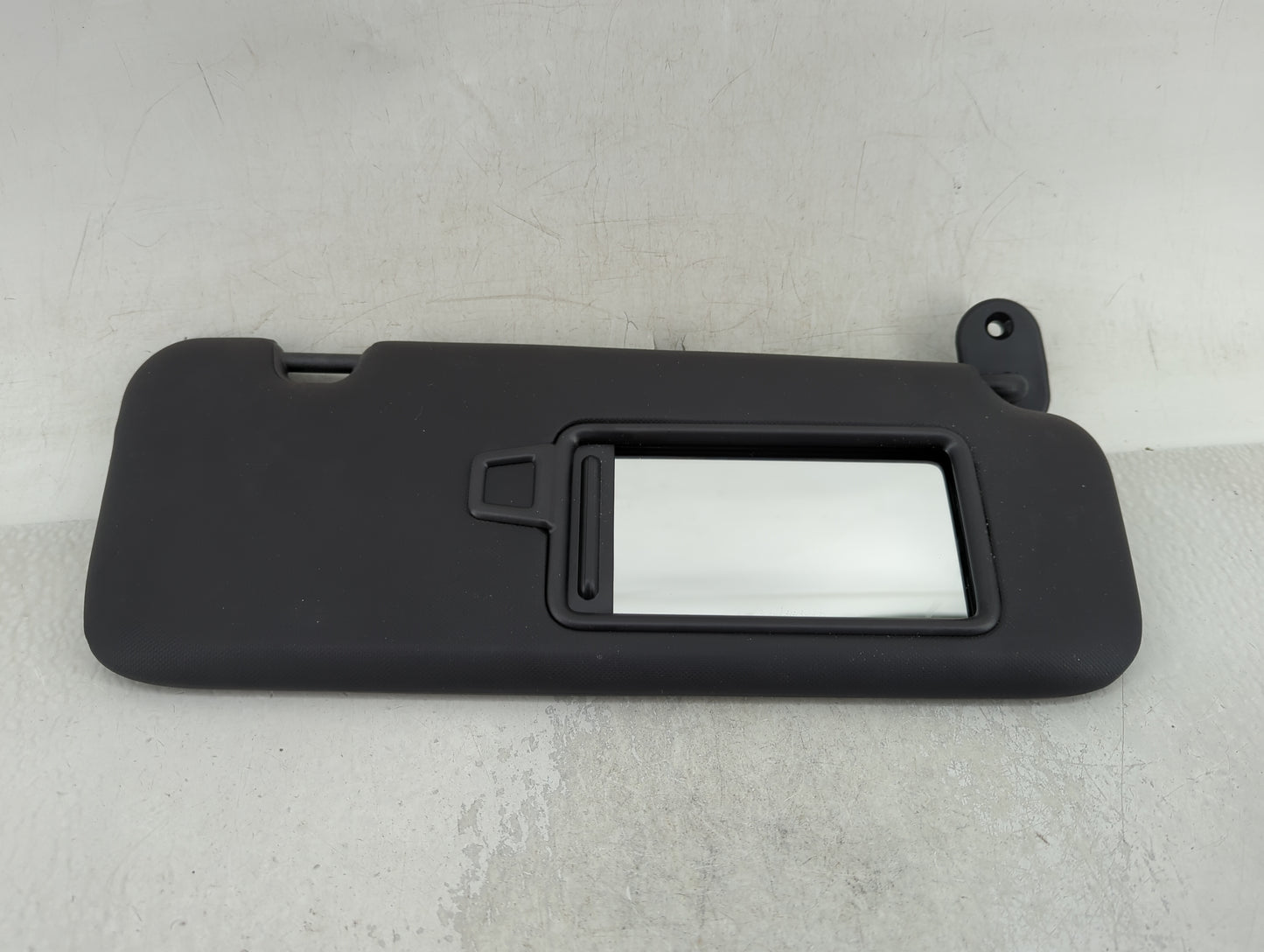 2017-2020 Hyundai Elantra Sun Visor Shade Replacement Passenger Right Mirror Fits Fits 2017 2018 2019 2020 OEM Used Auto Par