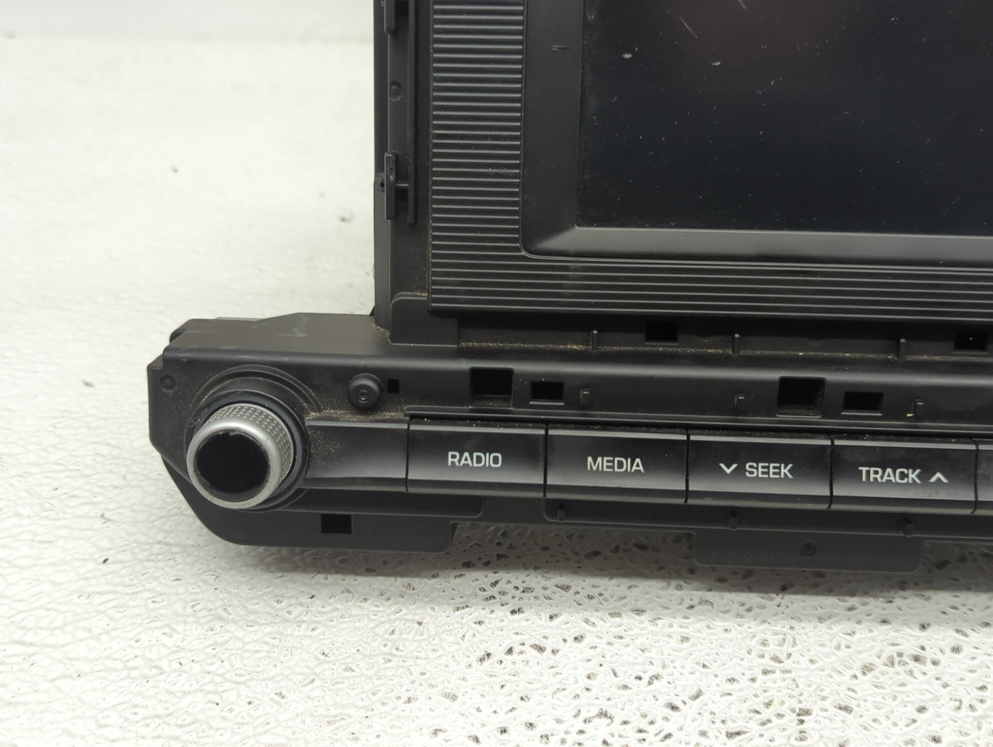 2019-2020 Hyundai Elantra Radio AM FM Cd Player Receiver Replacement P/N:96180-F2UADSSH Fits Fits 2019 2020 OEM Used Auto Pa