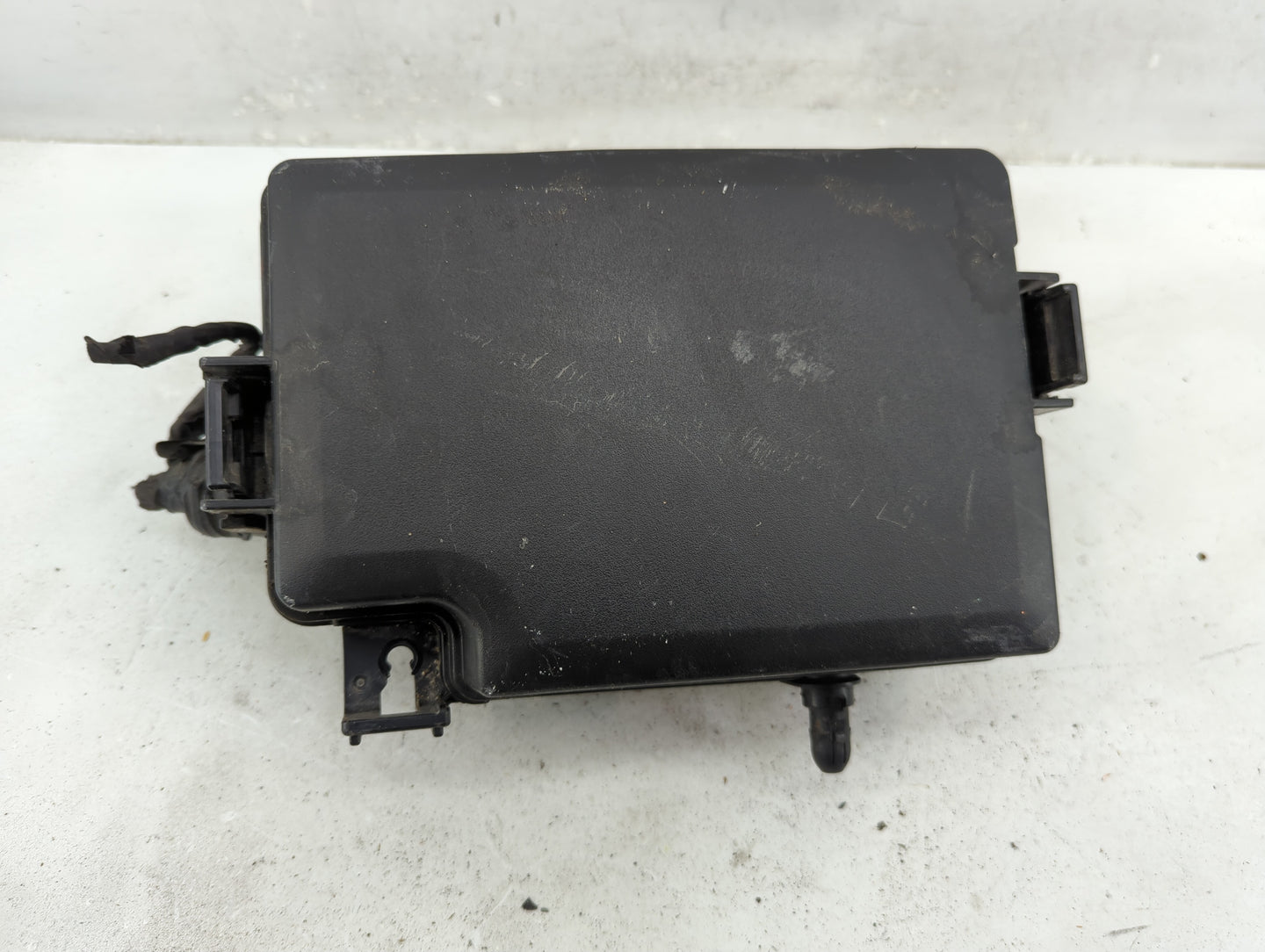 2019-2020 Hyundai Elantra Fusebox Fuse Box Panel Relay Module P/N:91260-F2290 Fits Fits 2019 2020 OEM Used Auto Parts - Oemu