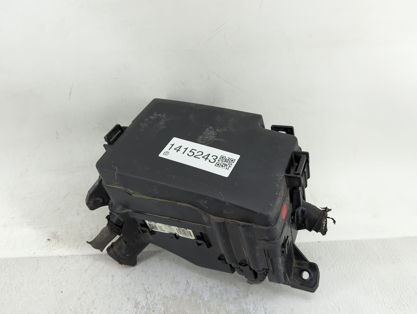 2019-2020 Hyundai Elantra Fusebox Fuse Box Panel Relay Module Fits Fits 2019 2020 OEM Used Auto Parts - Oemusedautoparts1.co