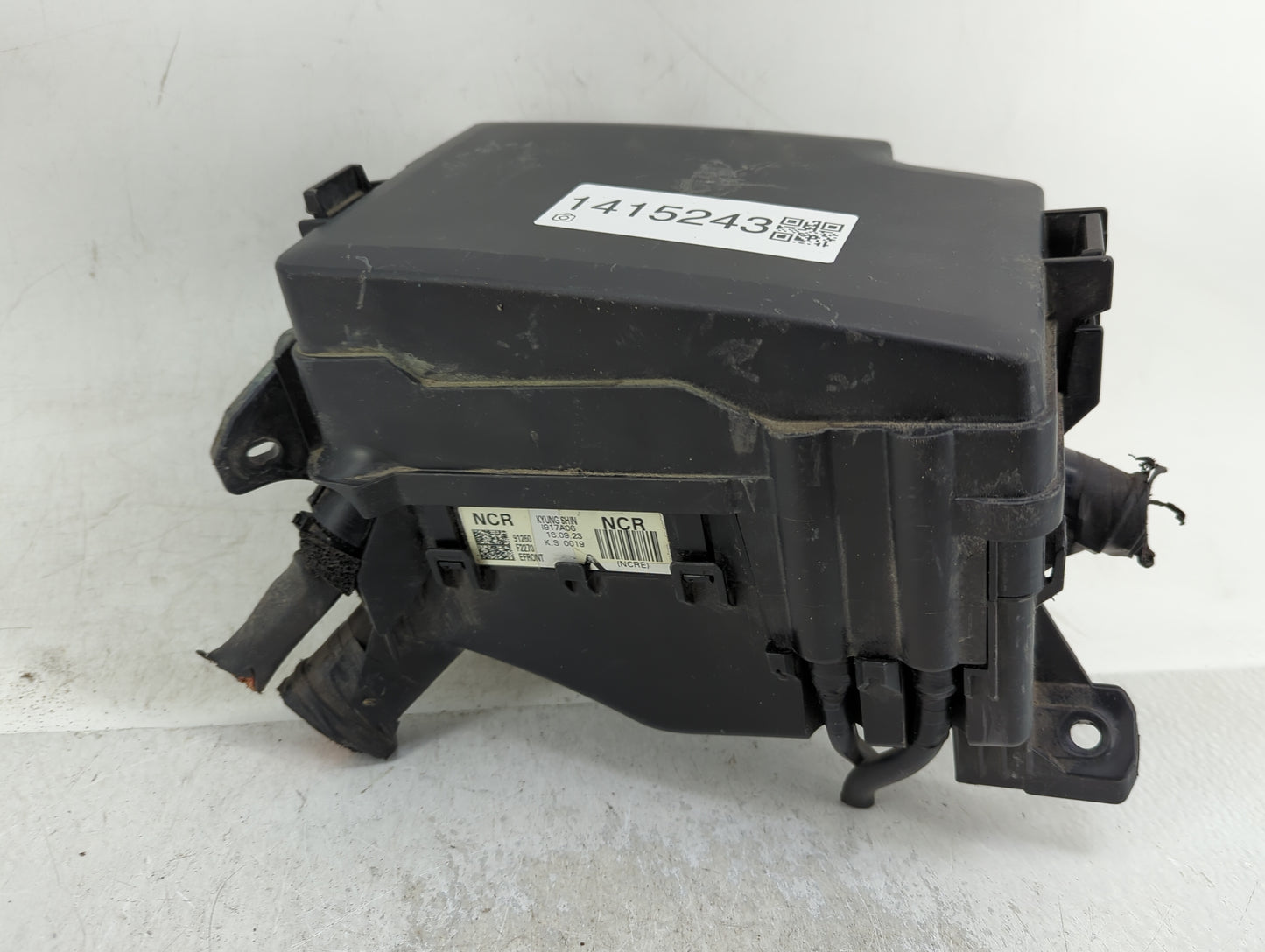 2019-2020 Hyundai Elantra Fusebox Fuse Box Panel Relay Module Fits Fits 2019 2020 OEM Used Auto Parts - Oemusedautoparts1.co