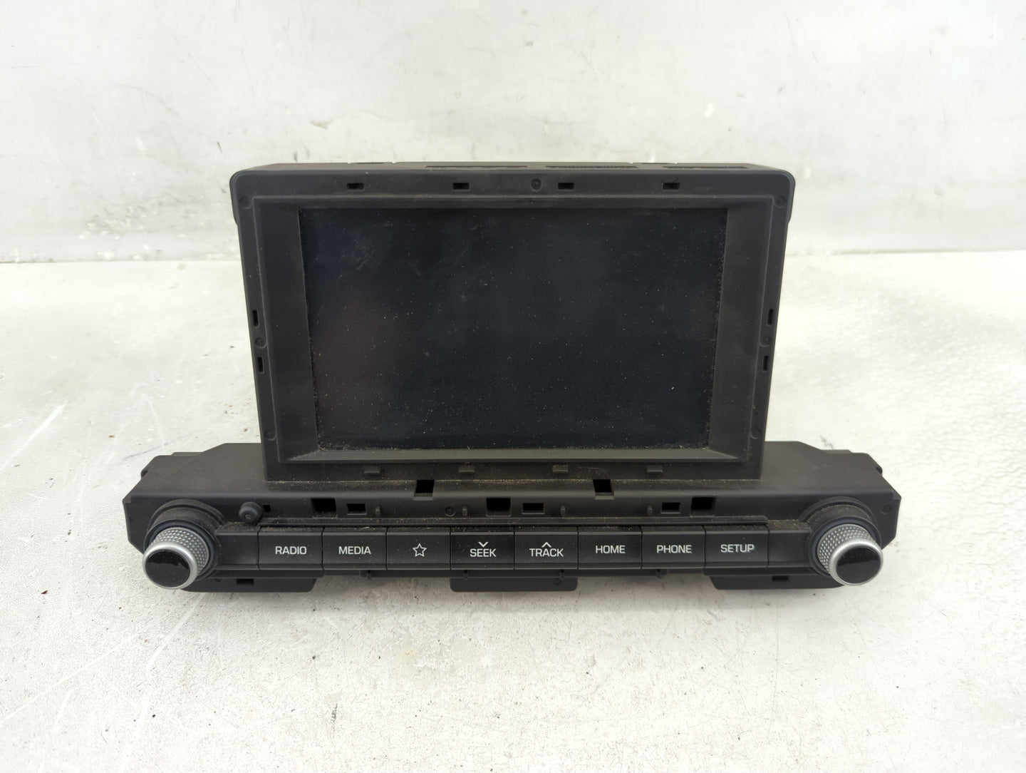 2019-2020 Hyundai Elantra Radio AM FM Cd Player Receiver Replacement P/N:96160-F2UA0SSH Fits Fits 2019 2020 OEM Used Auto Pa