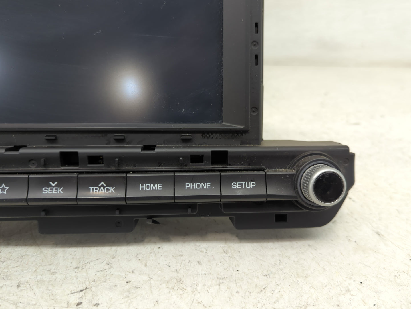 2019-2020 Hyundai Elantra Radio AM FM Cd Player Receiver Replacement P/N:96160-F2UA0SSH Fits Fits 2019 2020 OEM Used Auto Pa