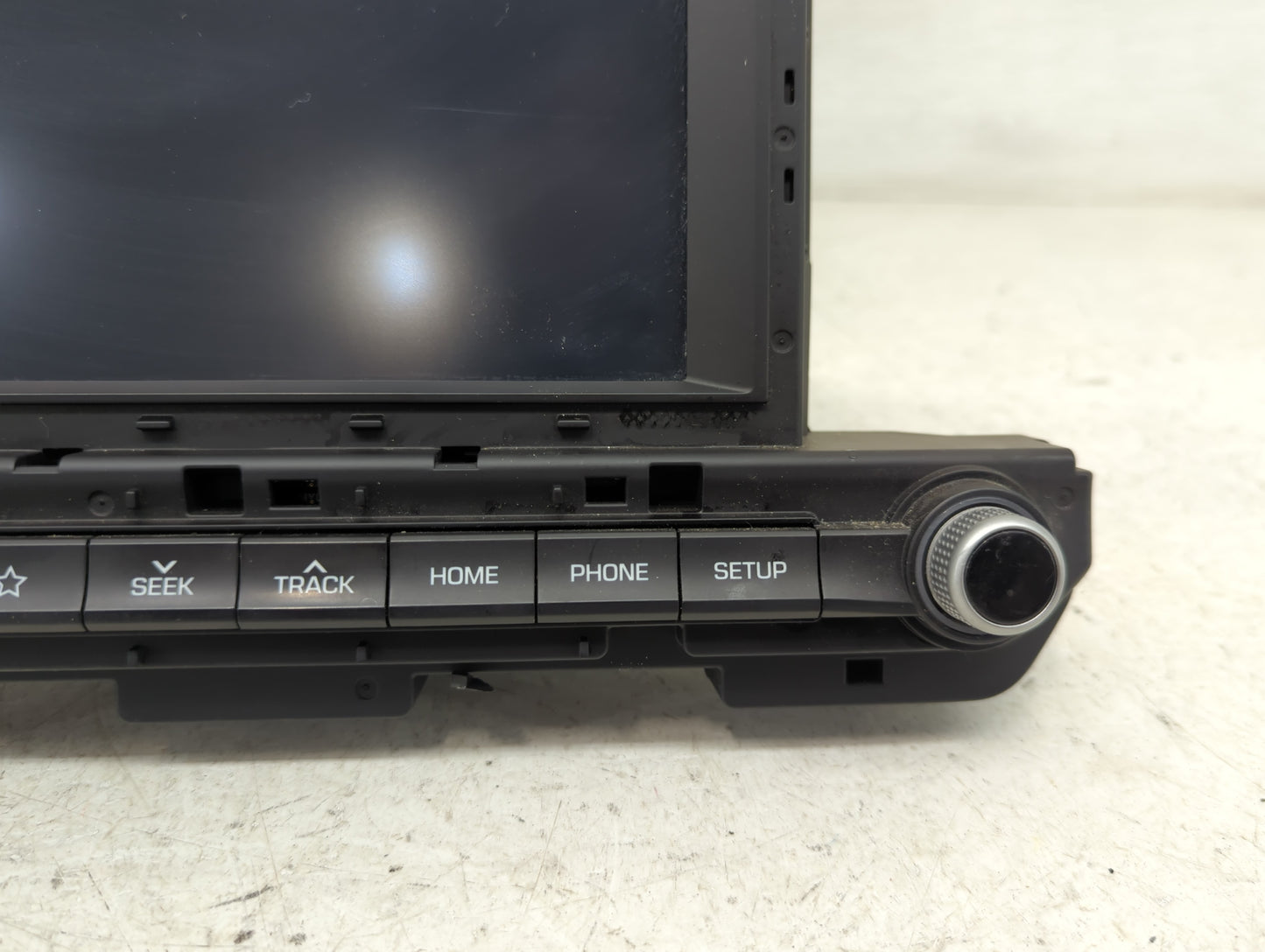 2019-2020 Hyundai Elantra Radio AM FM Cd Player Receiver Replacement P/N:96160-F2UA0SSH Fits Fits 2019 2020 OEM Used Auto Pa