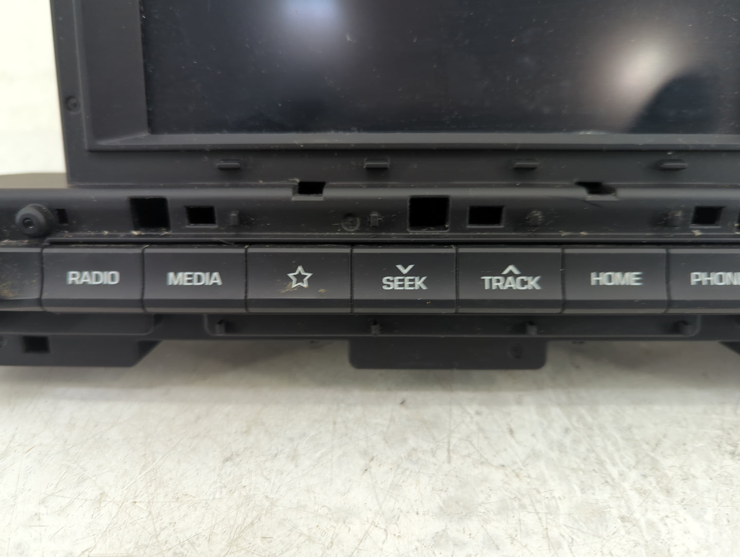 2019-2020 Hyundai Elantra Radio AM FM Cd Player Receiver Replacement Fits Fits 2019 2020 OEM Used Auto Parts - Oemusedautopa