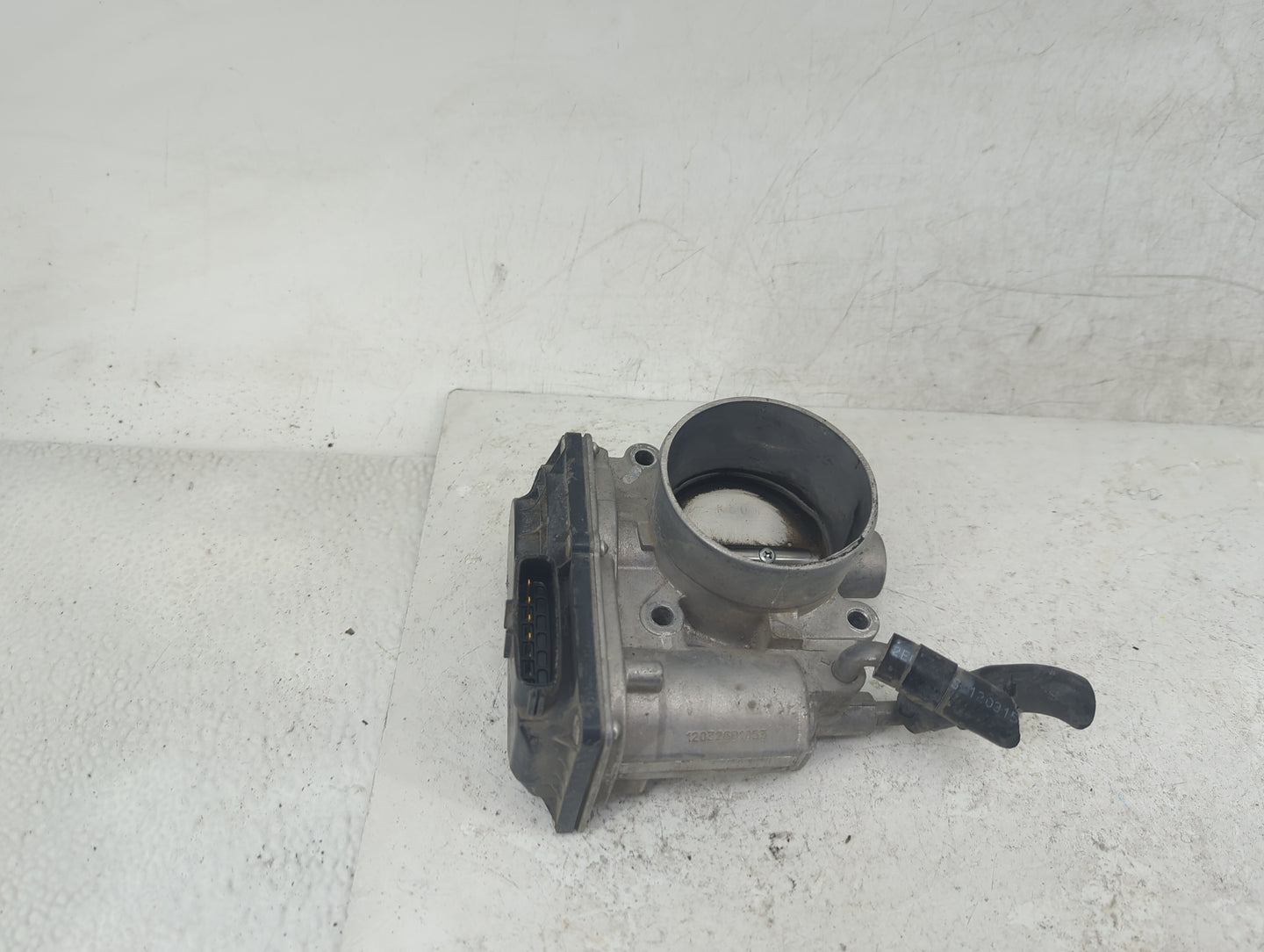 2011-2020 Hyundai Elantra Throttle Body P/N:35100-2E000 Fits Fits 2011 2012 2013 2014 2015 2016 2017 2018 2019 2020 2021 OEM