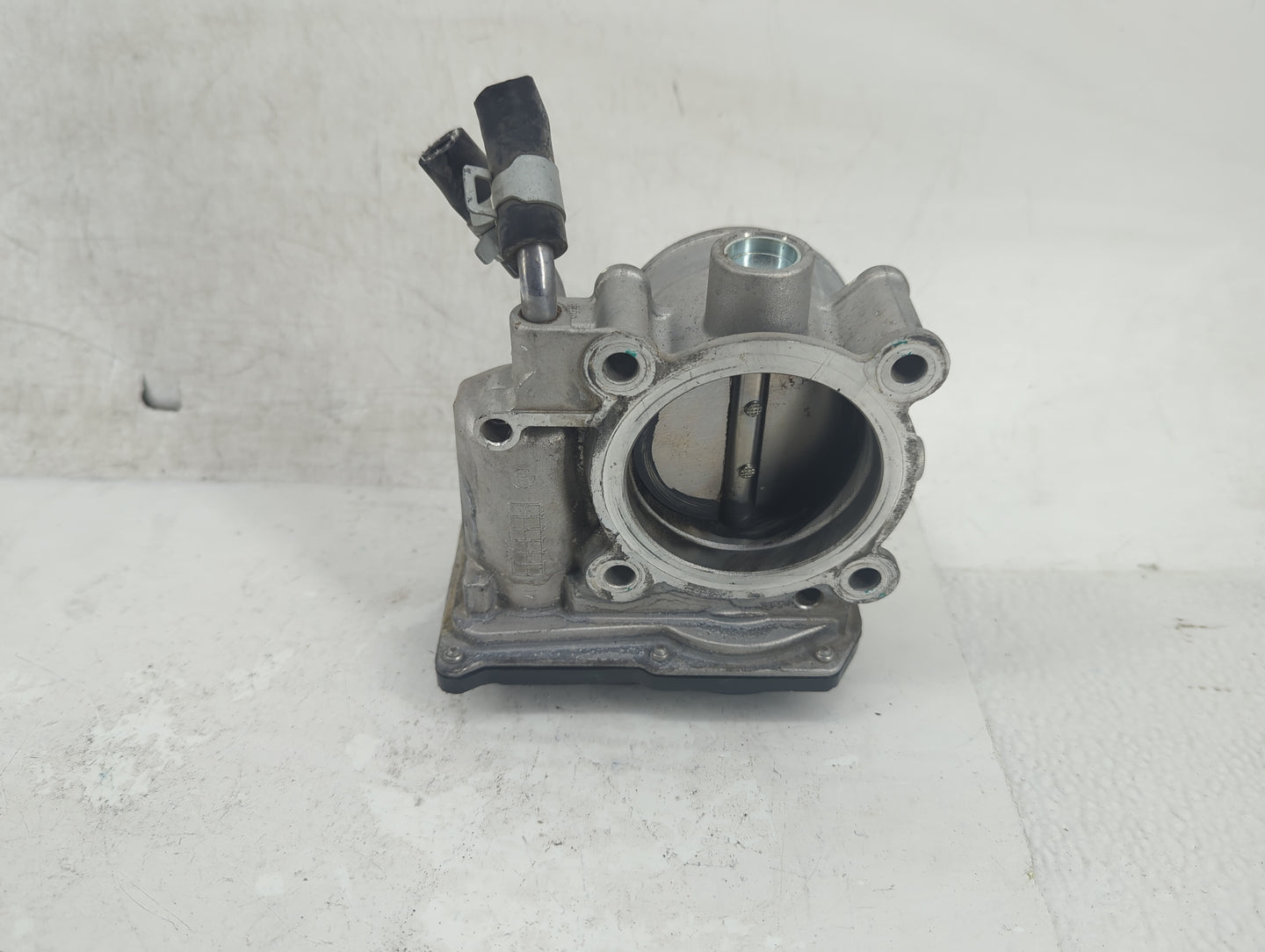 2011-2020 Hyundai Elantra Throttle Body P/N:35100-2E000 Fits Fits 2011 2012 2013 2014 2015 2016 2017 2018 2019 2020 2021 OEM