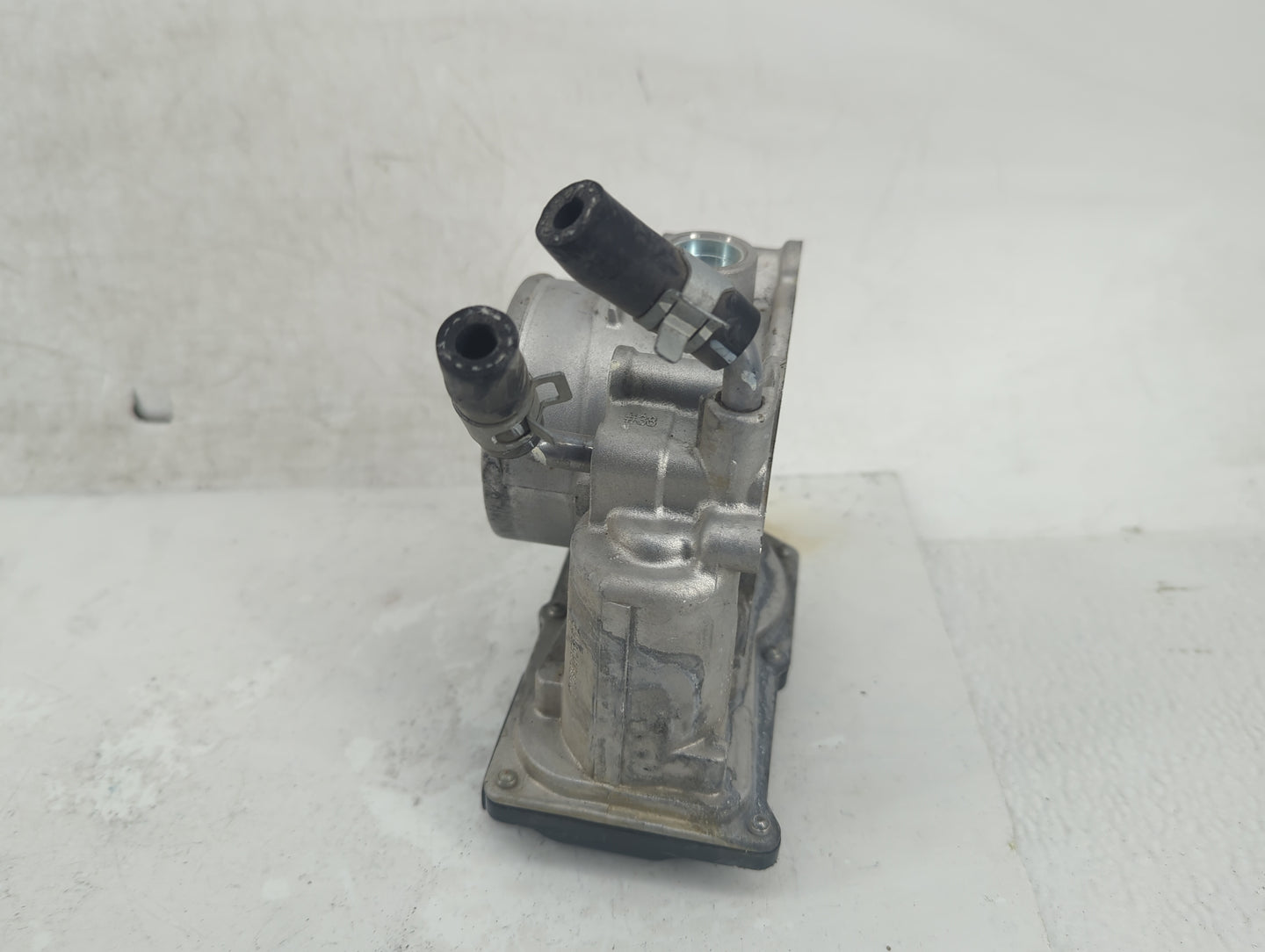 2011-2020 Hyundai Elantra Throttle Body P/N:35100-2E000 Fits Fits 2011 2012 2013 2014 2015 2016 2017 2018 2019 2020 2021 OEM