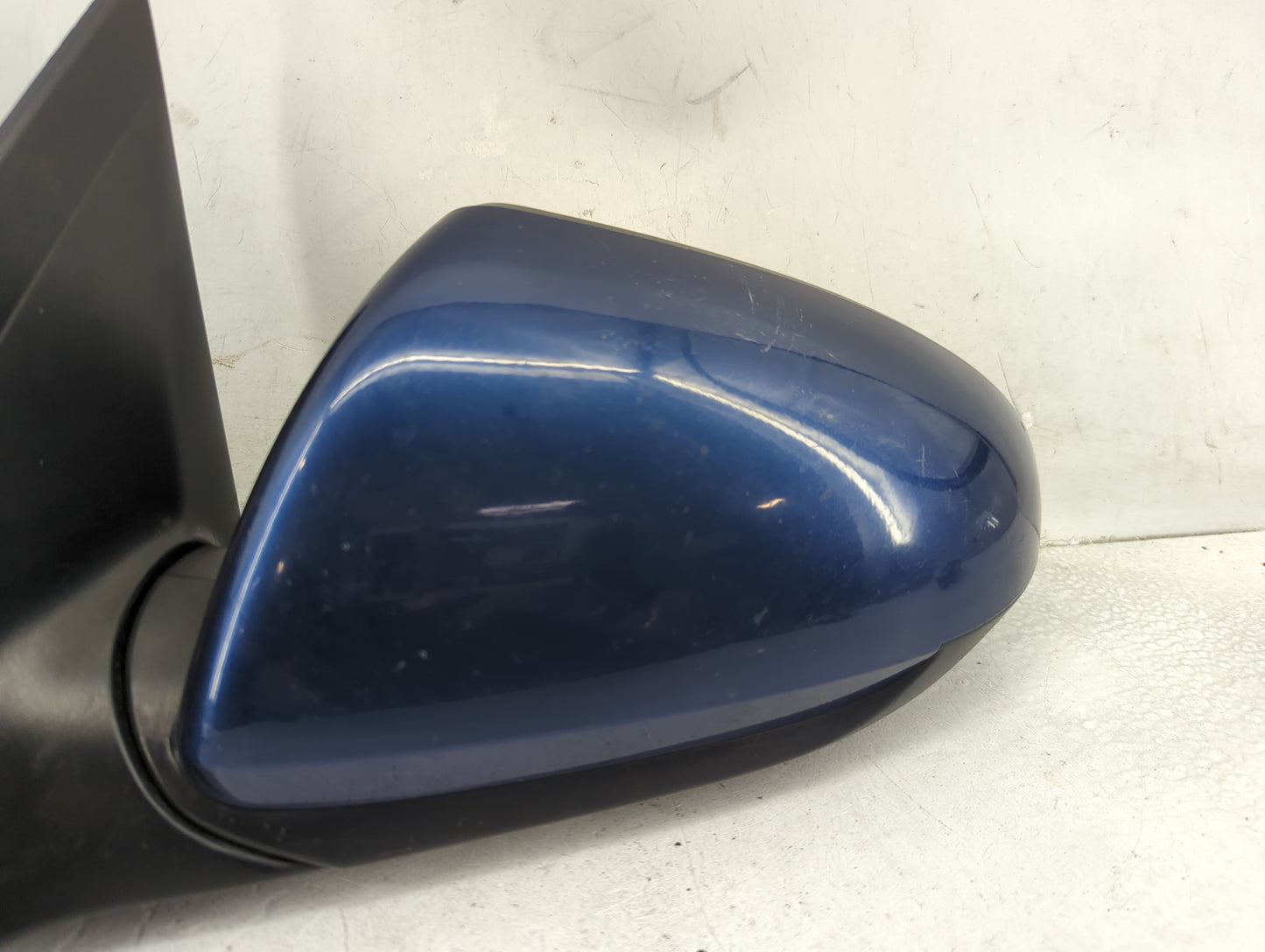 2017-2020 Hyundai Elantra Driver Side View Mirror - Left Door Mirror OEM Used - Oemusedautoparts1.com