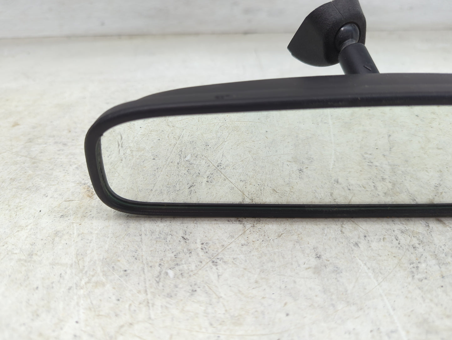 2019 Hyundai Elantra Interior Rear View Mirror Replacement OEM P/N:012143 Fits OEM Used Auto Parts - Oemusedautoparts1.com