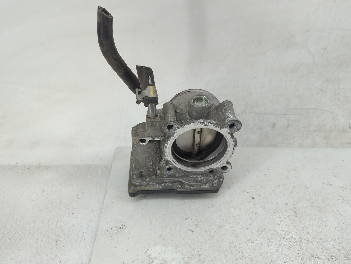 2011-2020 Hyundai Elantra Throttle Body P/N:35100-2E000 Fits Fits 2011 2012 2013 2014 2015 2016 2017 2018 2019 2020 2021 OEM