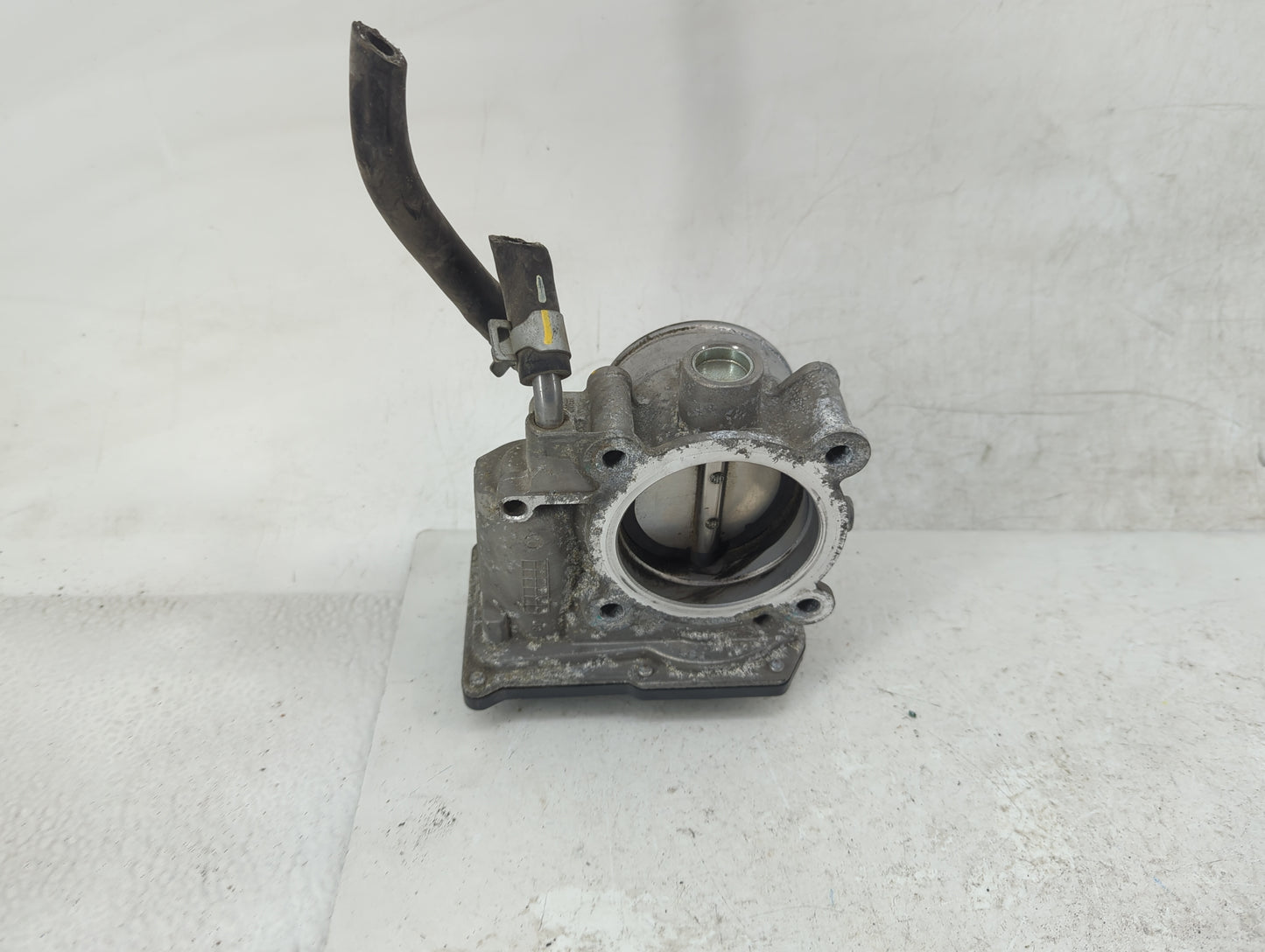 2011-2020 Hyundai Elantra Throttle Body P/N:35100-2E000 Fits Fits 2011 2012 2013 2014 2015 2016 2017 2018 2019 2020 2021 OEM