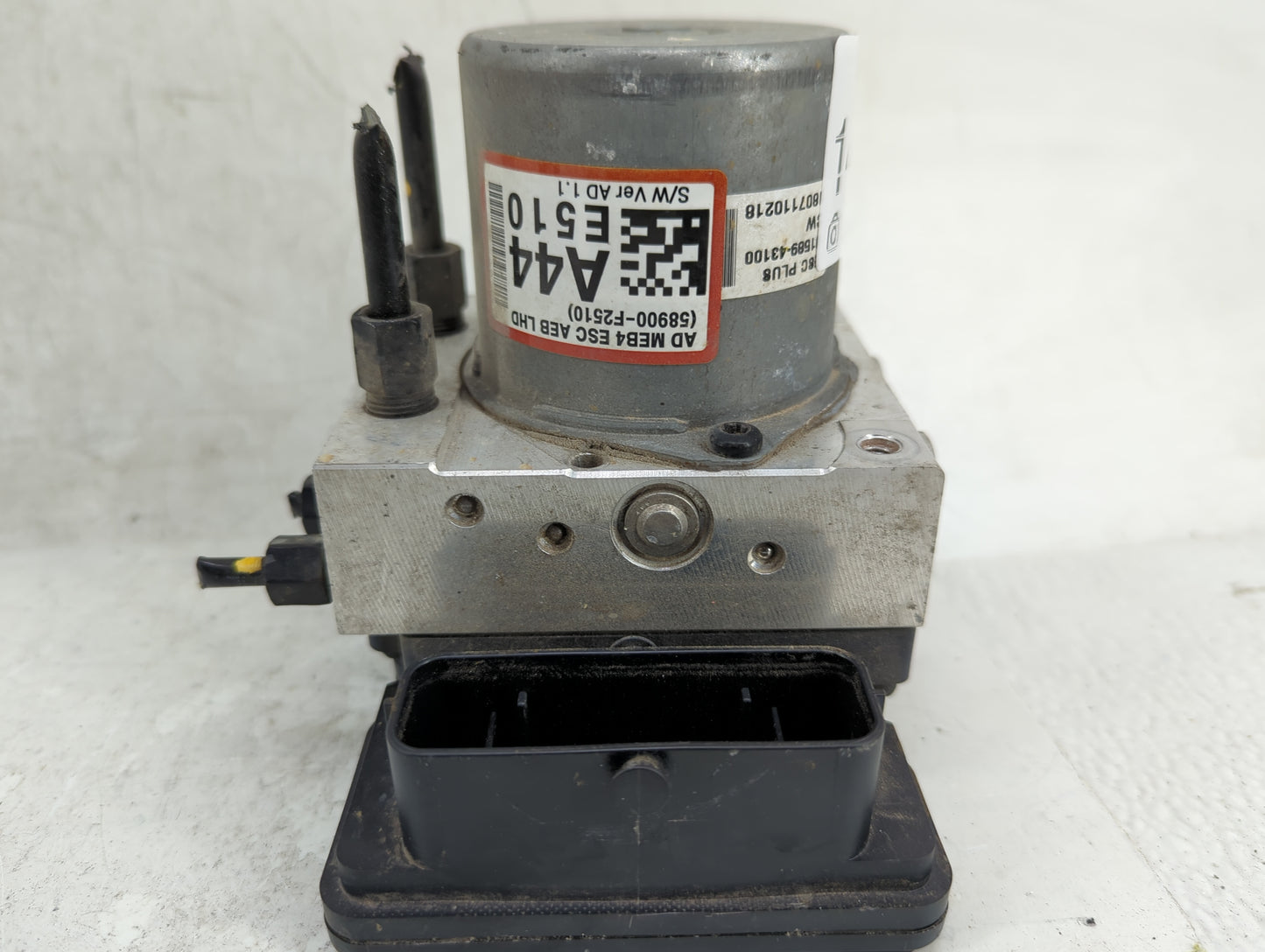 2019 Hyundai Elantra ABS Pump Control Module Replacement P/N:58900-F2510 Fits OEM Used Auto Parts - Oemusedautoparts1.com