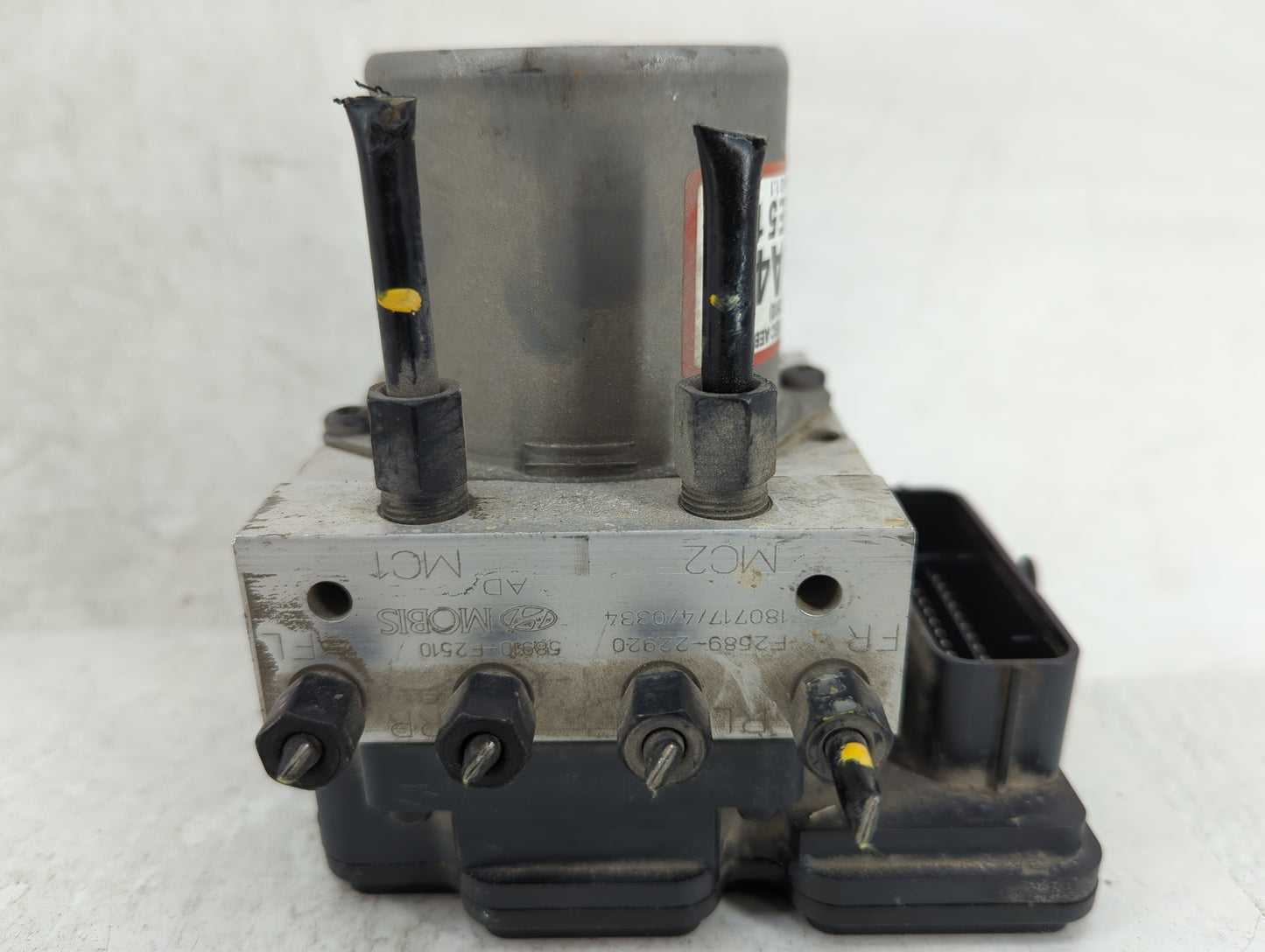 2019 Hyundai Elantra ABS Pump Control Module Replacement P/N:58900-F2510 Fits OEM Used Auto Parts - Oemusedautoparts1.com