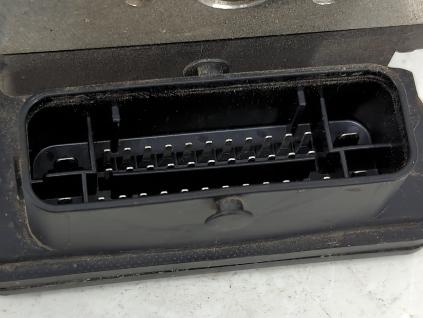 2019 Hyundai Elantra ABS Pump Control Module Replacement P/N:58900-F2510 Fits OEM Used Auto Parts - Oemusedautoparts1.com