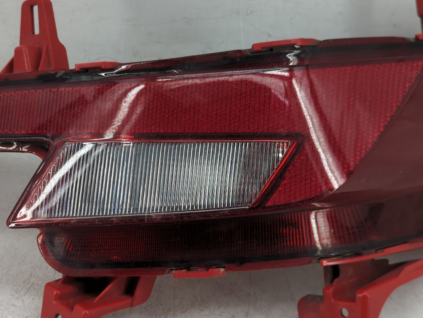 2019-2020 Hyundai Elantra Tail Light Assembly Driver Left OEM P/N:92405-F2500 Fits Fits 2019 2020 OEM Used Auto Parts - Oemu