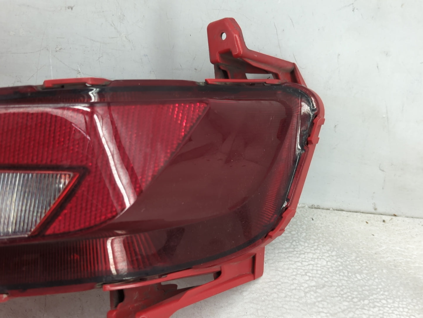 2019-2020 Hyundai Elantra Tail Light Assembly Driver Left OEM P/N:92405-F2500 Fits Fits 2019 2020 OEM Used Auto Parts - Oemu
