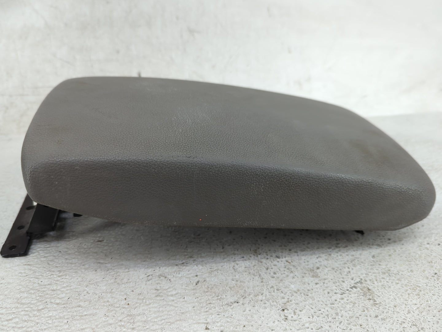 2019 Hyundai Elantra Center Console Armrest Cover Lid Fits OEM Used Auto Parts - Oemusedautoparts1.com