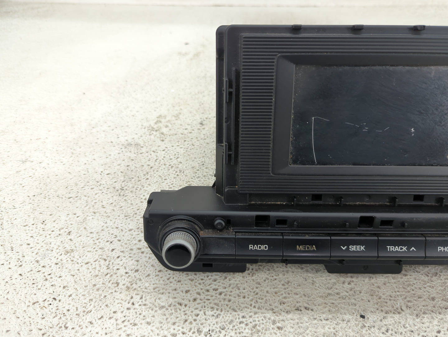2019-2020 Hyundai Elantra Radio AM FM Cd Player Receiver Replacement P/N:96160-F2UA0SSH Fits Fits 2019 2020 OEM Used Auto Pa