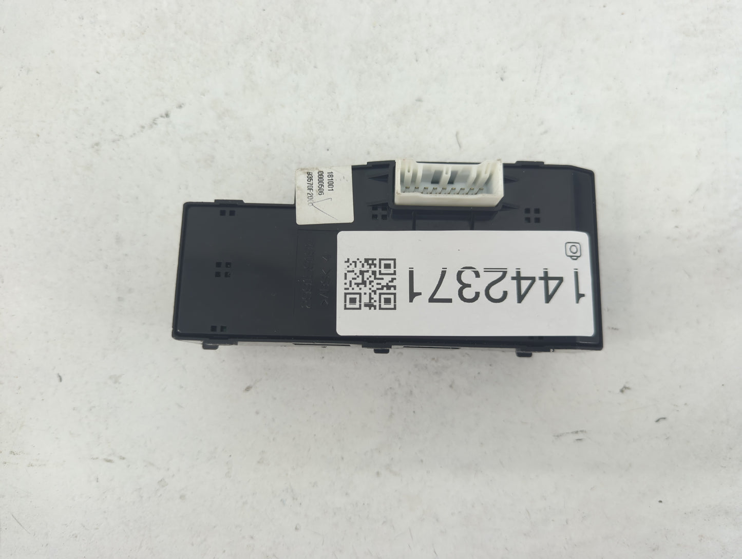 2017-2020 Hyundai Elantra Master Power Window Switch Replacement Driver Side Left P/N:93570F2000 Fits Fits 2017 2018 2019 20