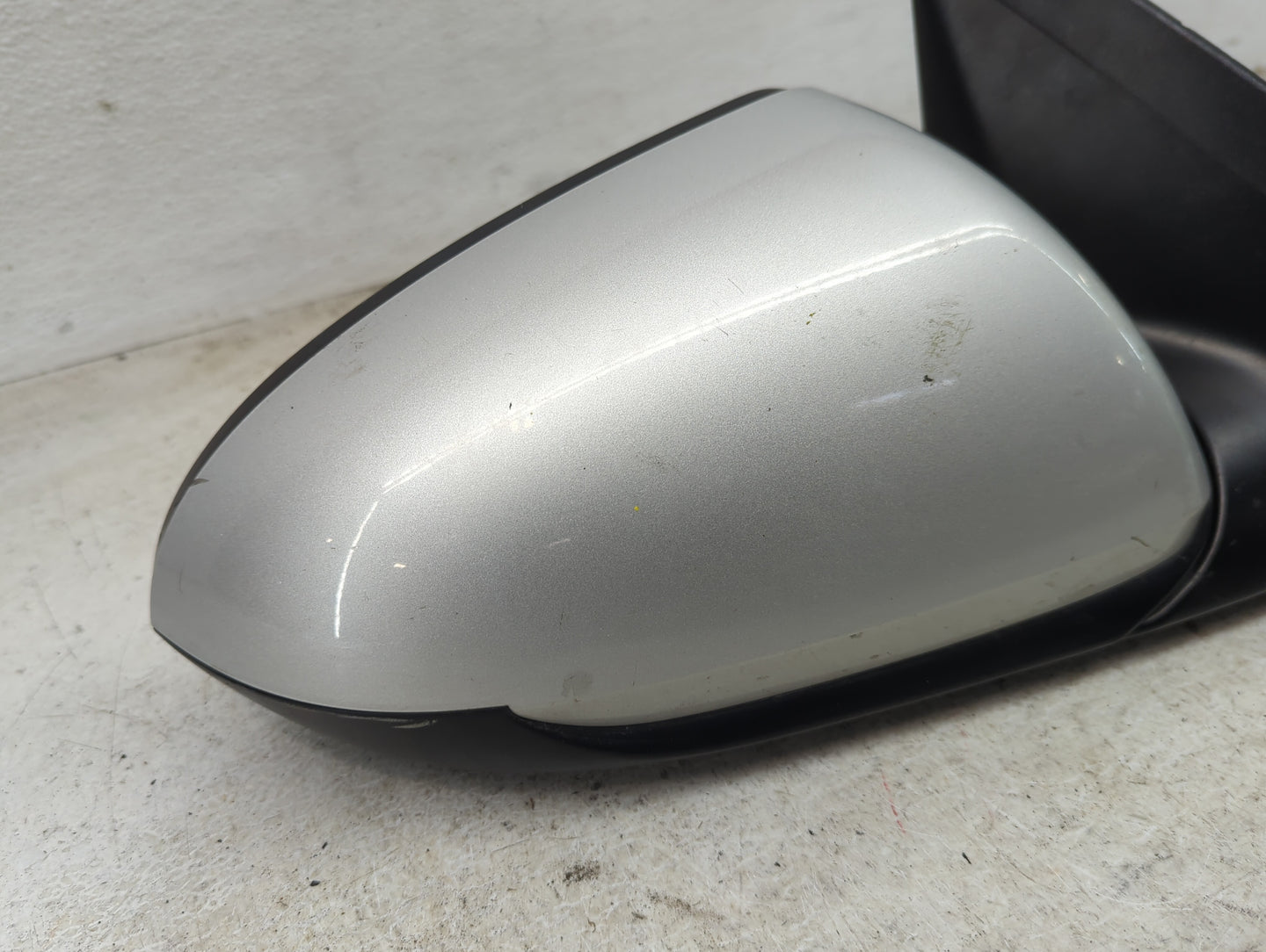 2017-2020 Hyundai Elantra Passenger Side View Mirror - Right Door Mirror OEM Used - Oemusedautoparts1.com