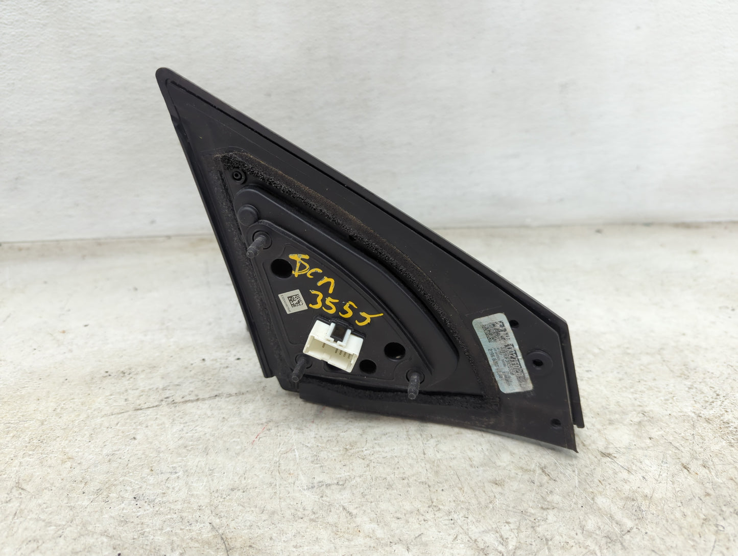 2017-2020 Hyundai Elantra Driver Side View Mirror - Left Door Mirror OEM Used - Oemusedautoparts1.com