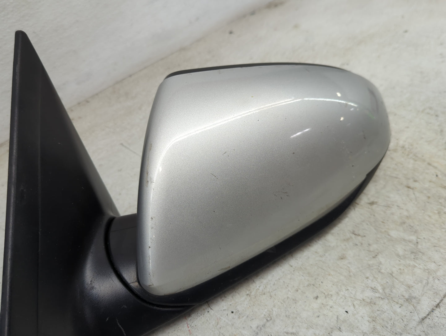 2017-2020 Hyundai Elantra Driver Side View Mirror - Left Door Mirror OEM Used - Oemusedautoparts1.com