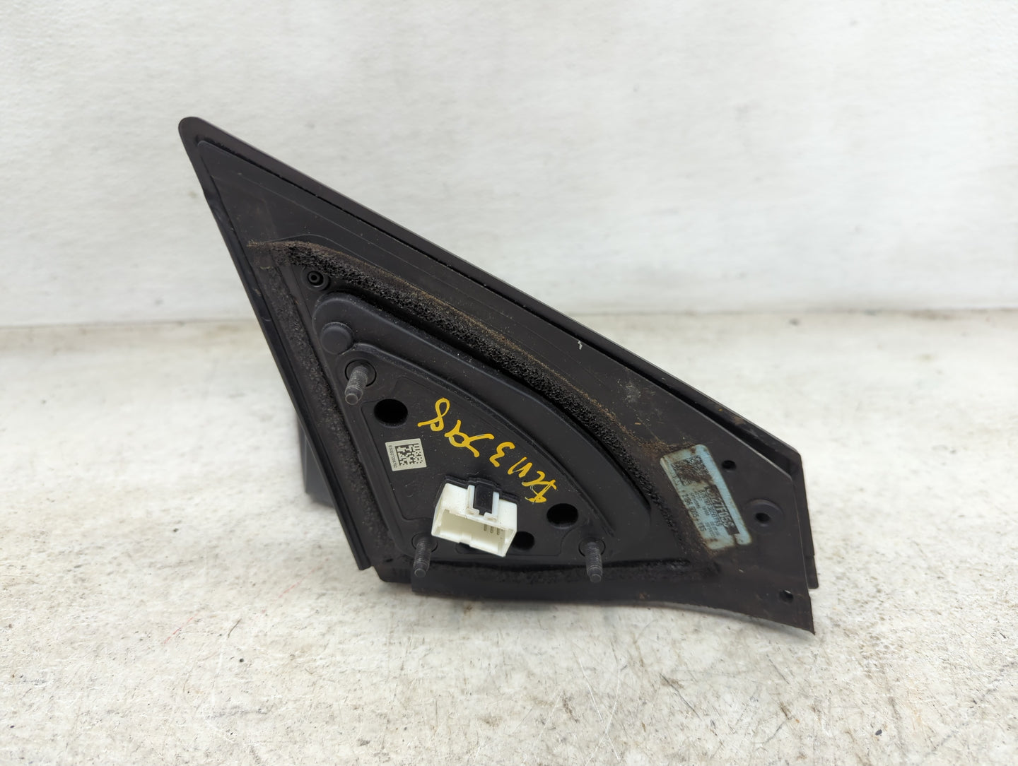 2017-2020 Hyundai Elantra Driver Side View Mirror - Left Door Mirror OEM Used - Oemusedautoparts1.com