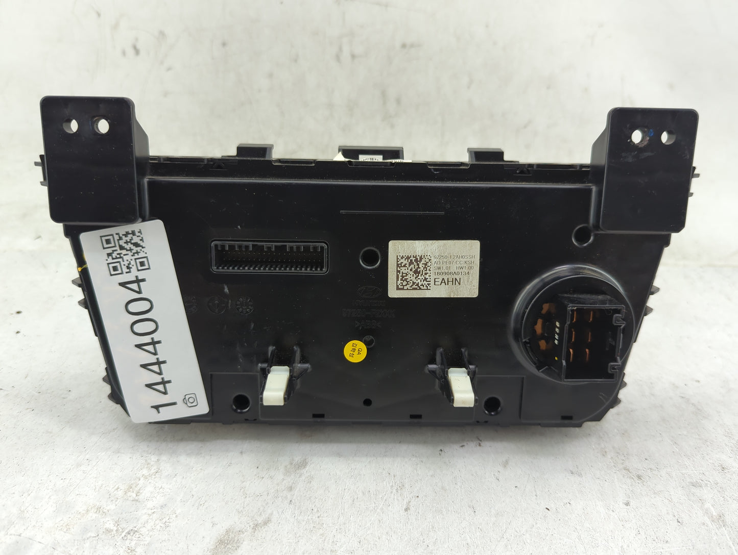 2019-2020 Hyundai Elantra Climate Control Module Temperature AC/Heater Replacement P/N:97250-F2AH0SSH Fits Fits 2019 2020 OE