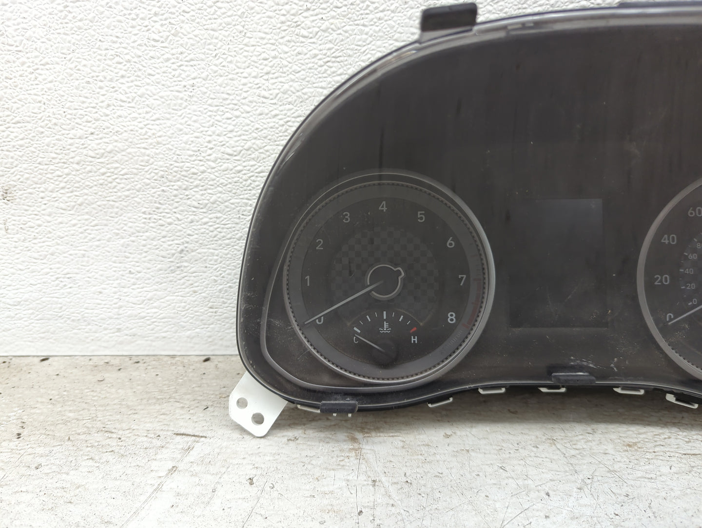 2019-2020 Hyundai Elantra Instrument Cluster Speedometer Gauges P/N:94041-F3070 TN157590-92201H Miles: Fits Fits 2019 2020 O