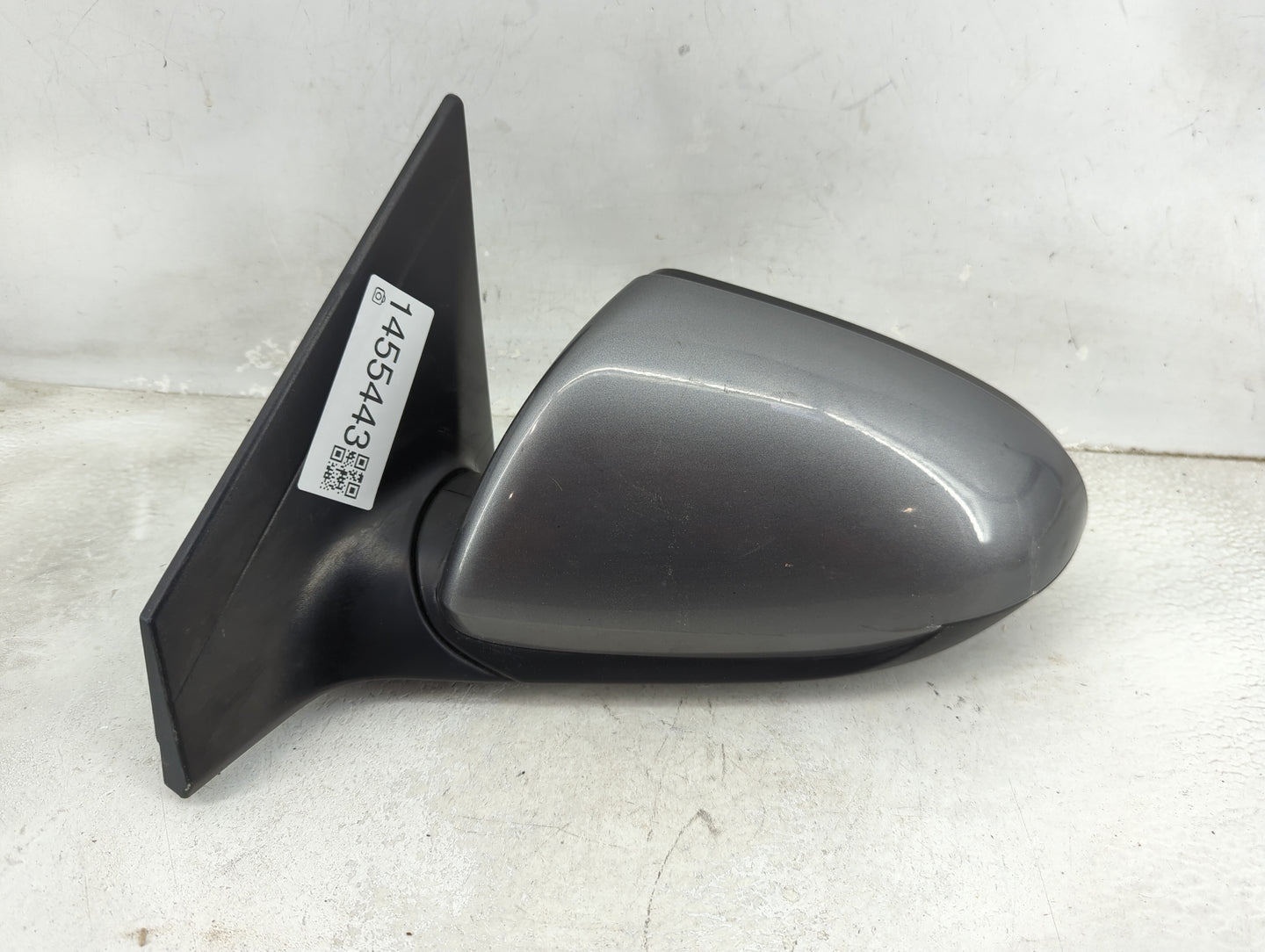 2017-2020 Hyundai Elantra Driver Side View Mirror - Left Door Mirror OEM Used - Oemusedautoparts1.com