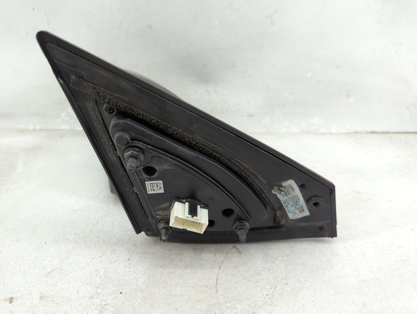 2017-2020 Hyundai Elantra Driver Side View Mirror - Left Door Mirror OEM Used - Oemusedautoparts1.com
