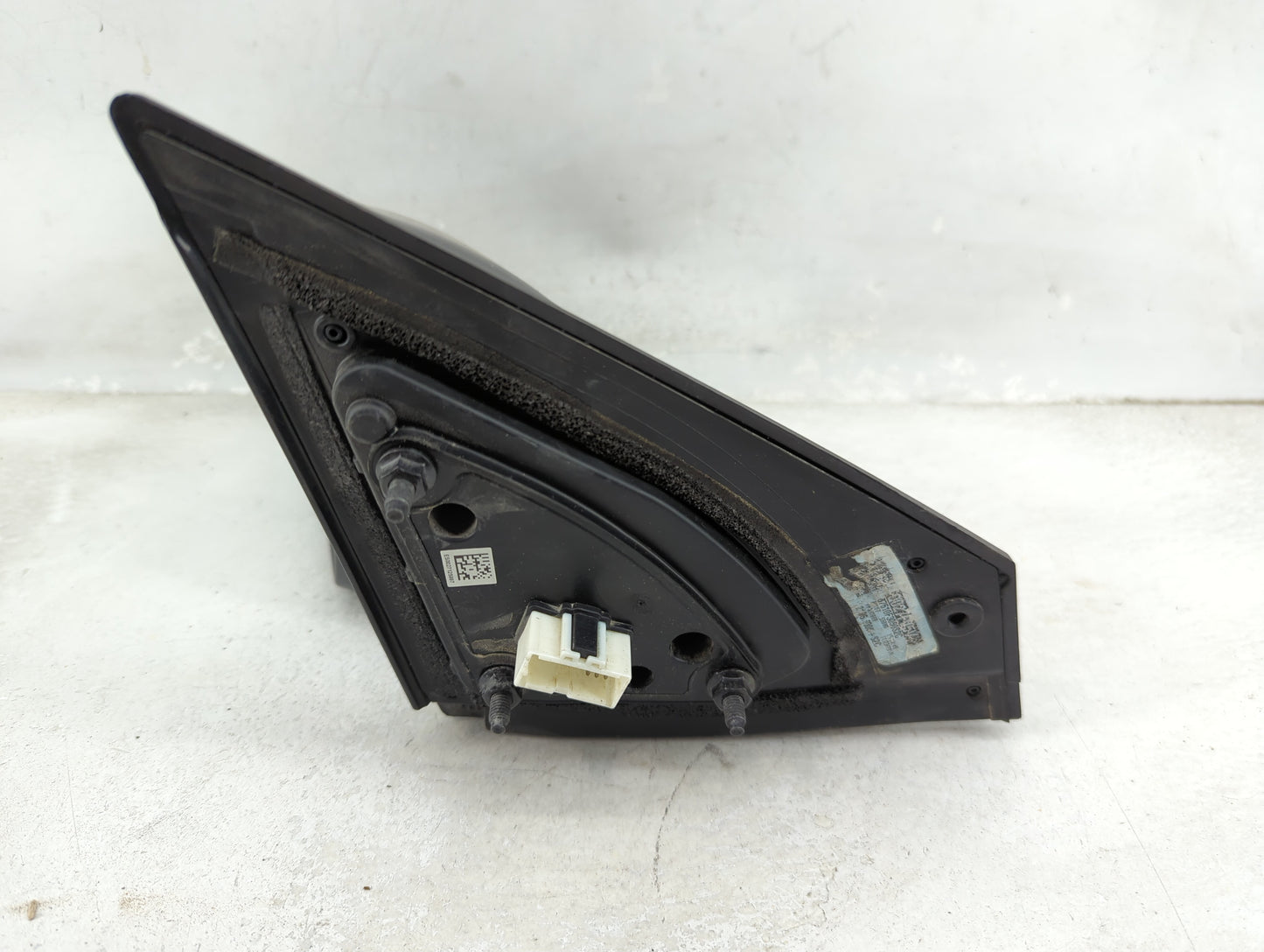 2017-2020 Hyundai Elantra Driver Side View Mirror - Left Door Mirror OEM Used - Oemusedautoparts1.com
