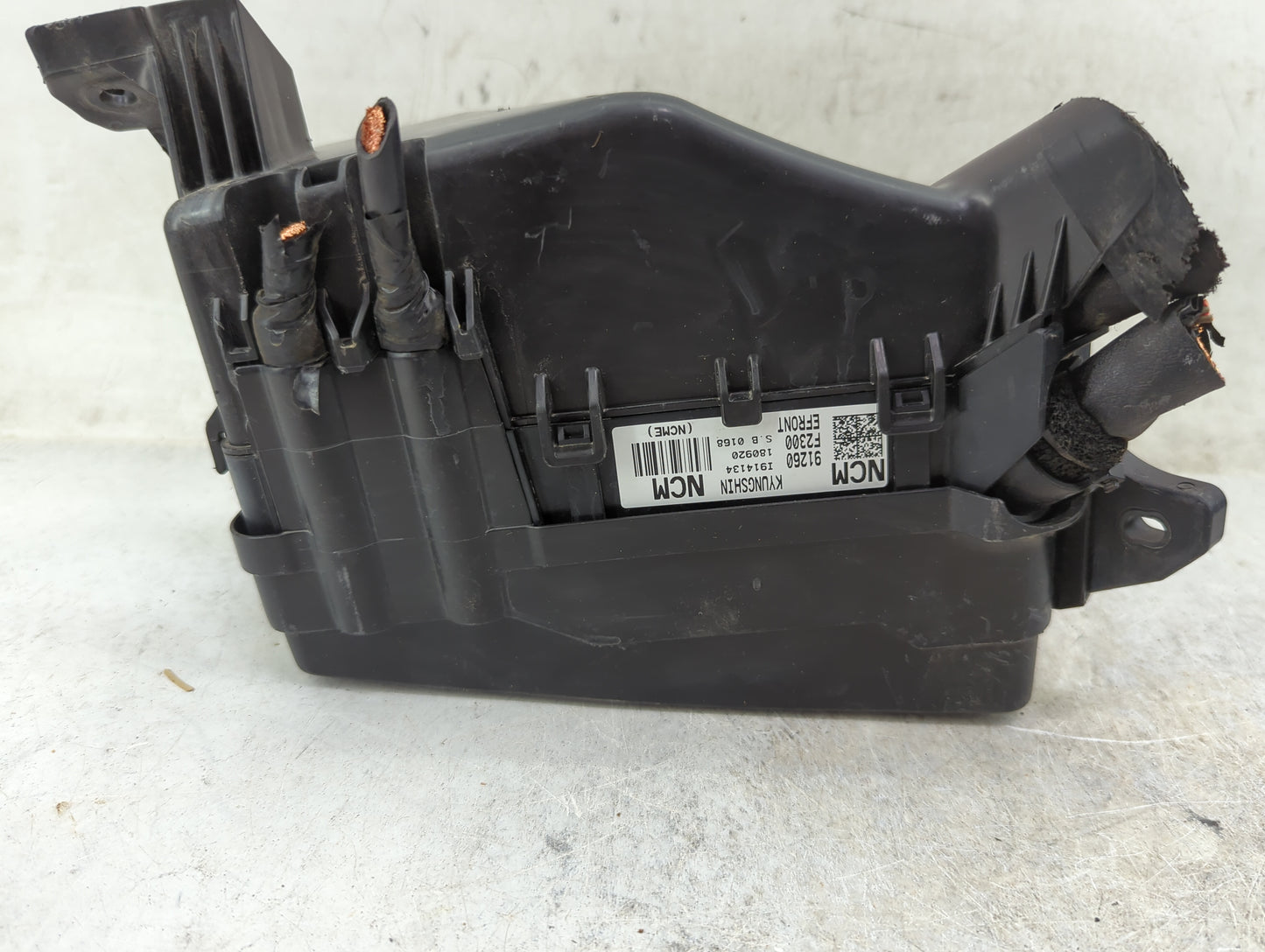 2019-2020 Hyundai Elantra Fusebox Fuse Box Panel Relay Module P/N:91260F2300 I914134 Fits Fits 2019 2020 OEM Used Auto Parts
